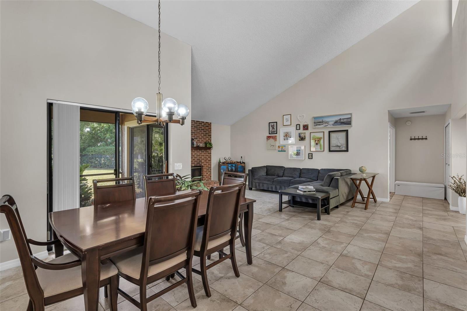 Image 12 of 44 For 6047 Shore Line Drive