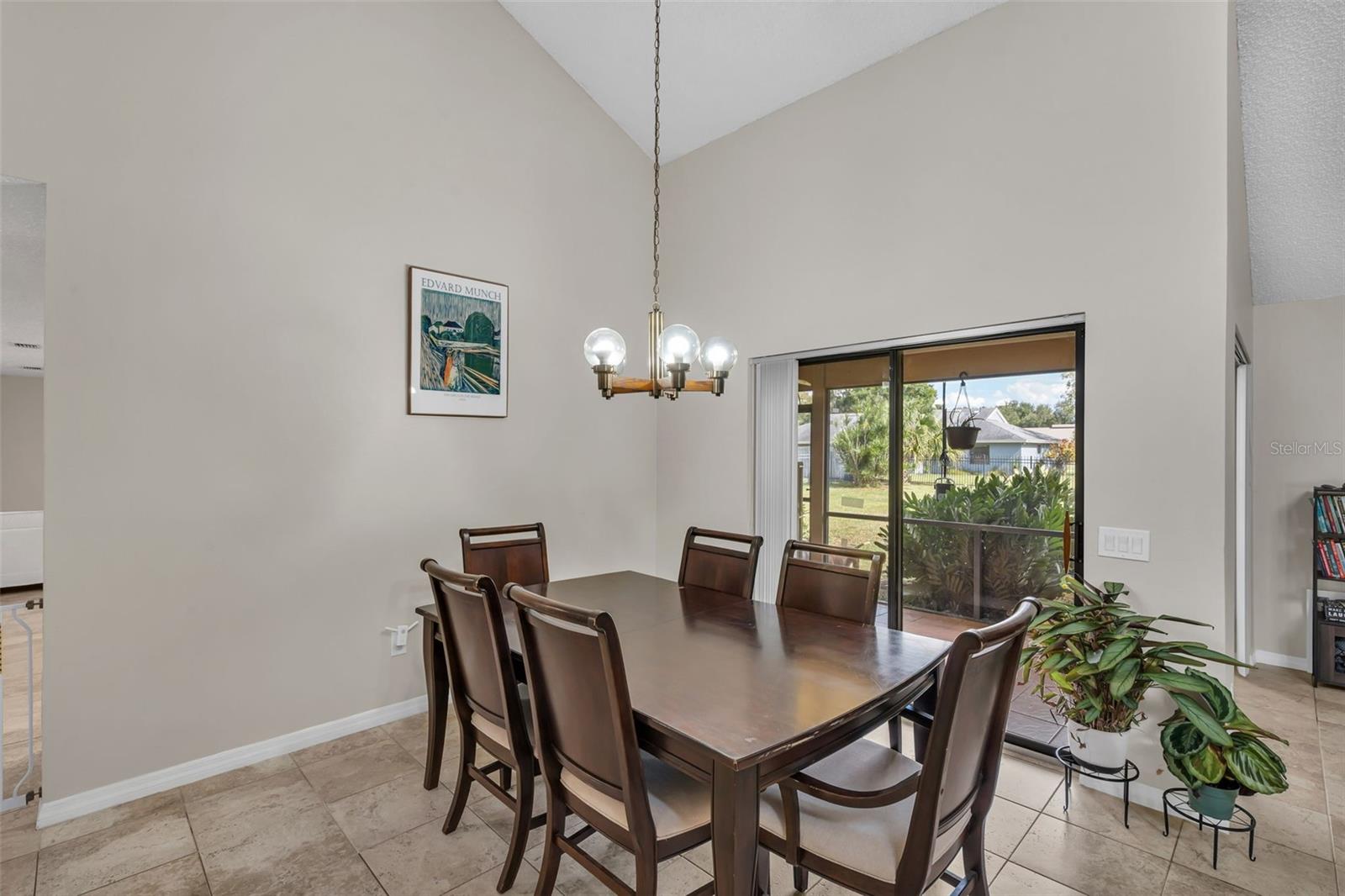 Image 13 of 44 For 6047 Shore Line Drive