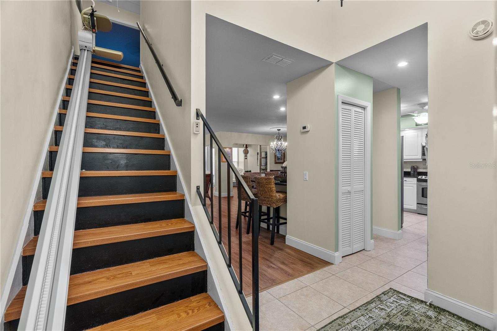 Image 26 of 53 For 623 Red Oak Circle 109