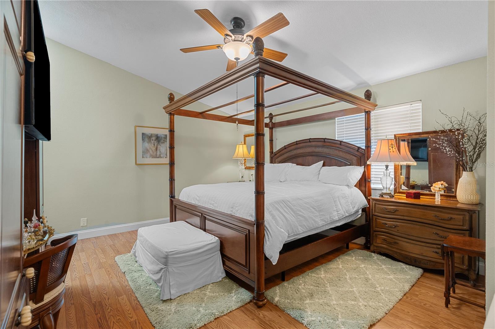 Image 35 of 53 For 623 Red Oak Circle 109