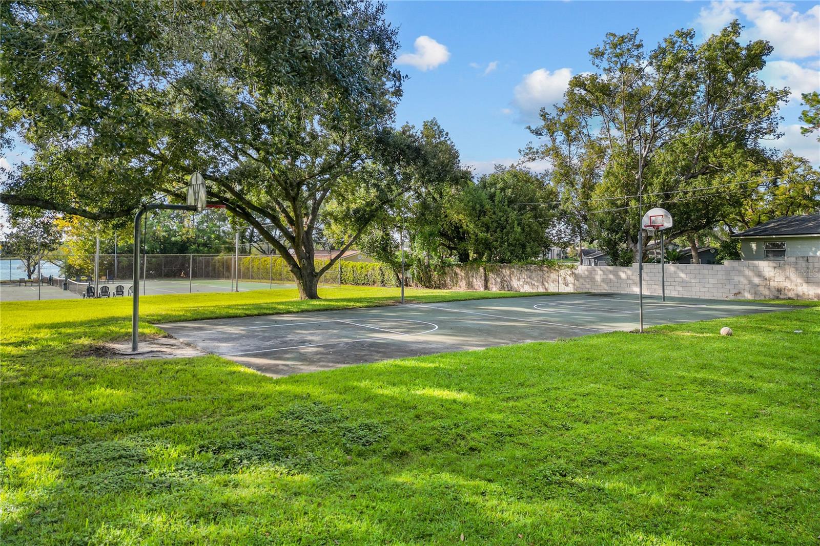 Image 49 of 53 For 623 Red Oak Circle 109