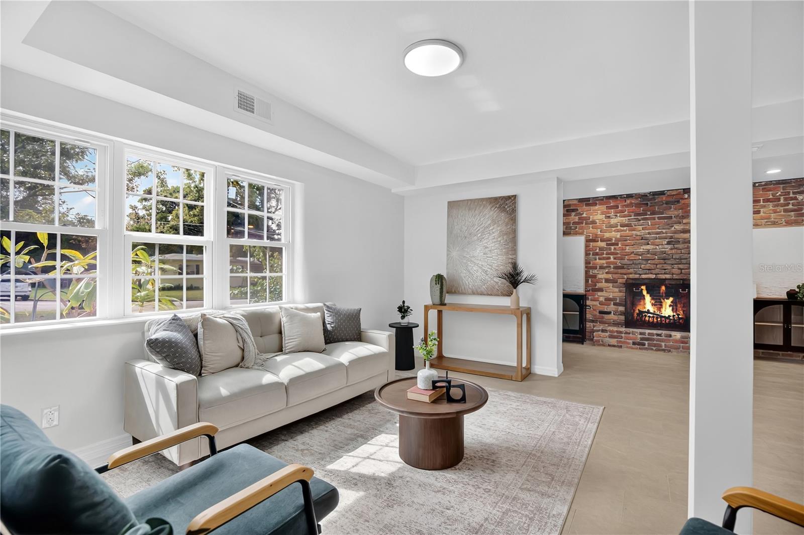 Image 4 of 24 For 2639 Betty Street