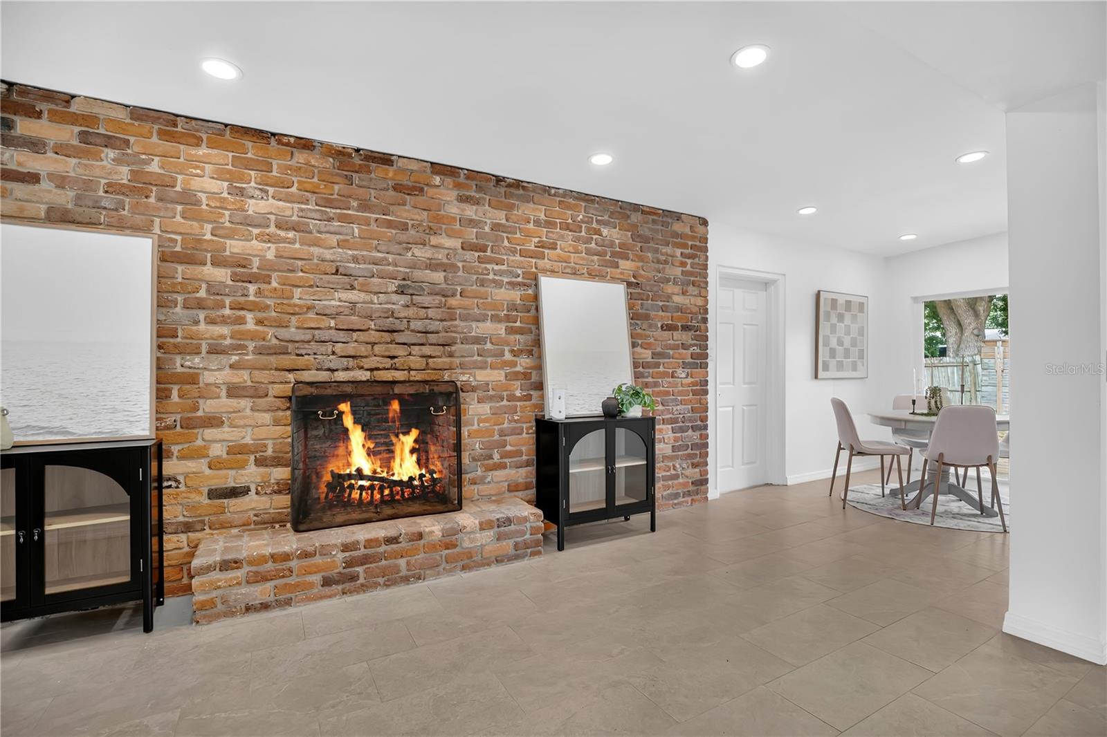 Image 9 of 24 For 2639 Betty Street