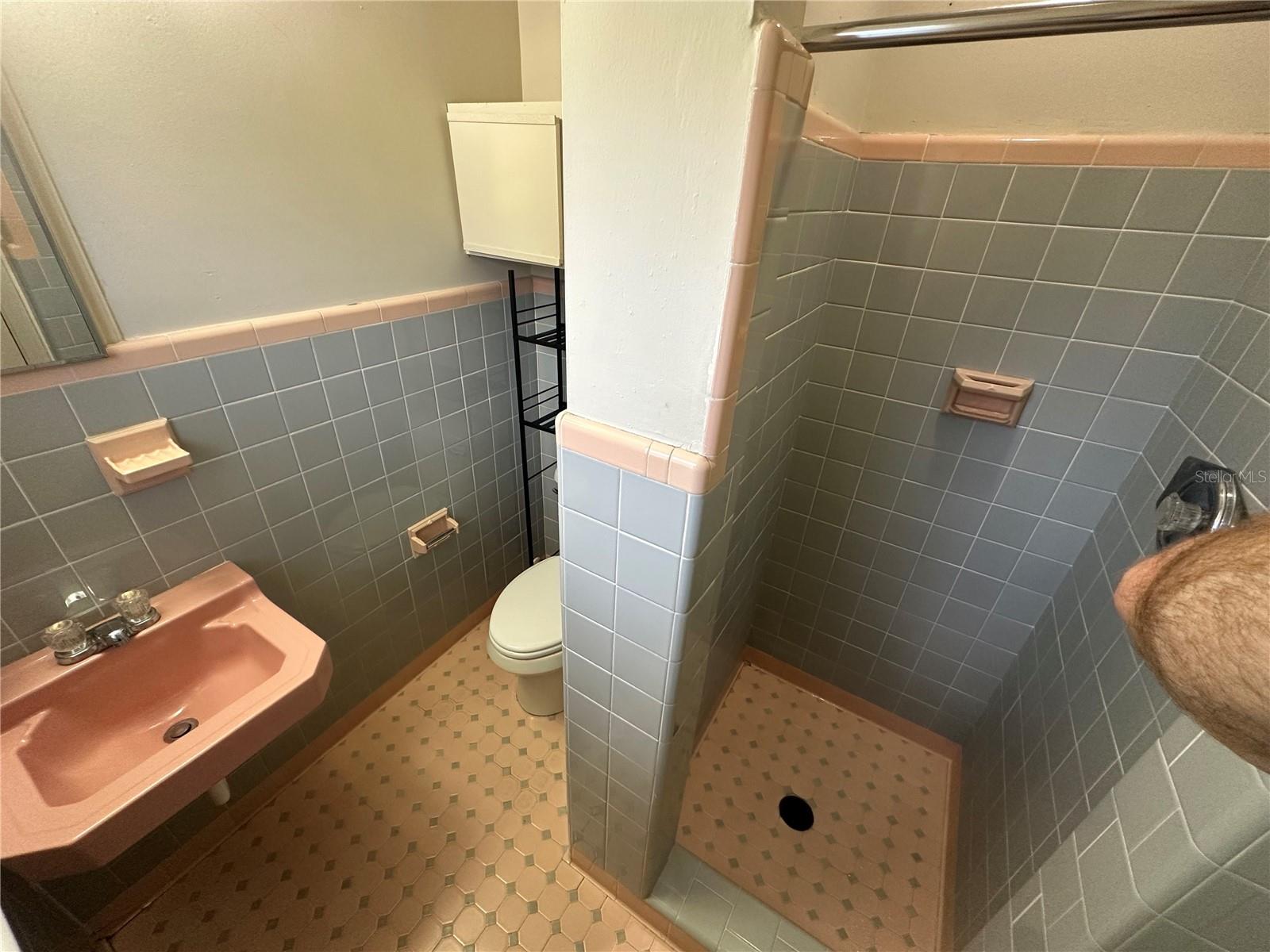 Image 6 of 12 For 918 Gloriosa Avenue