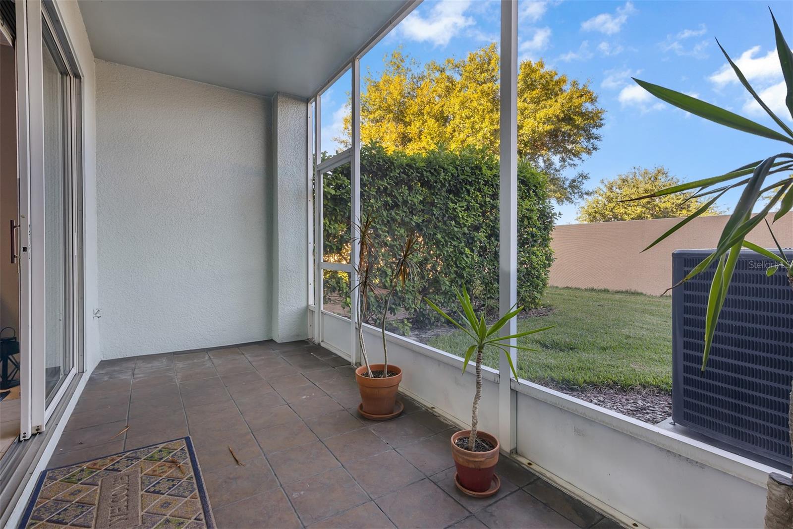 Image 13 of 29 For 6023 Strada Isle Way