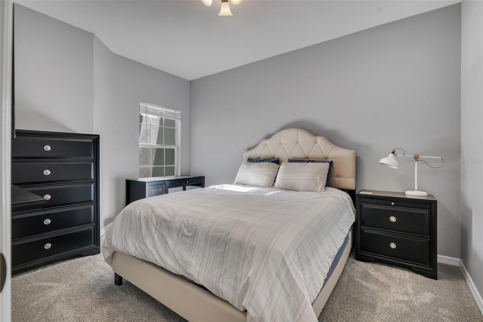 Image 18 of 29 For 6023 Strada Isle Way