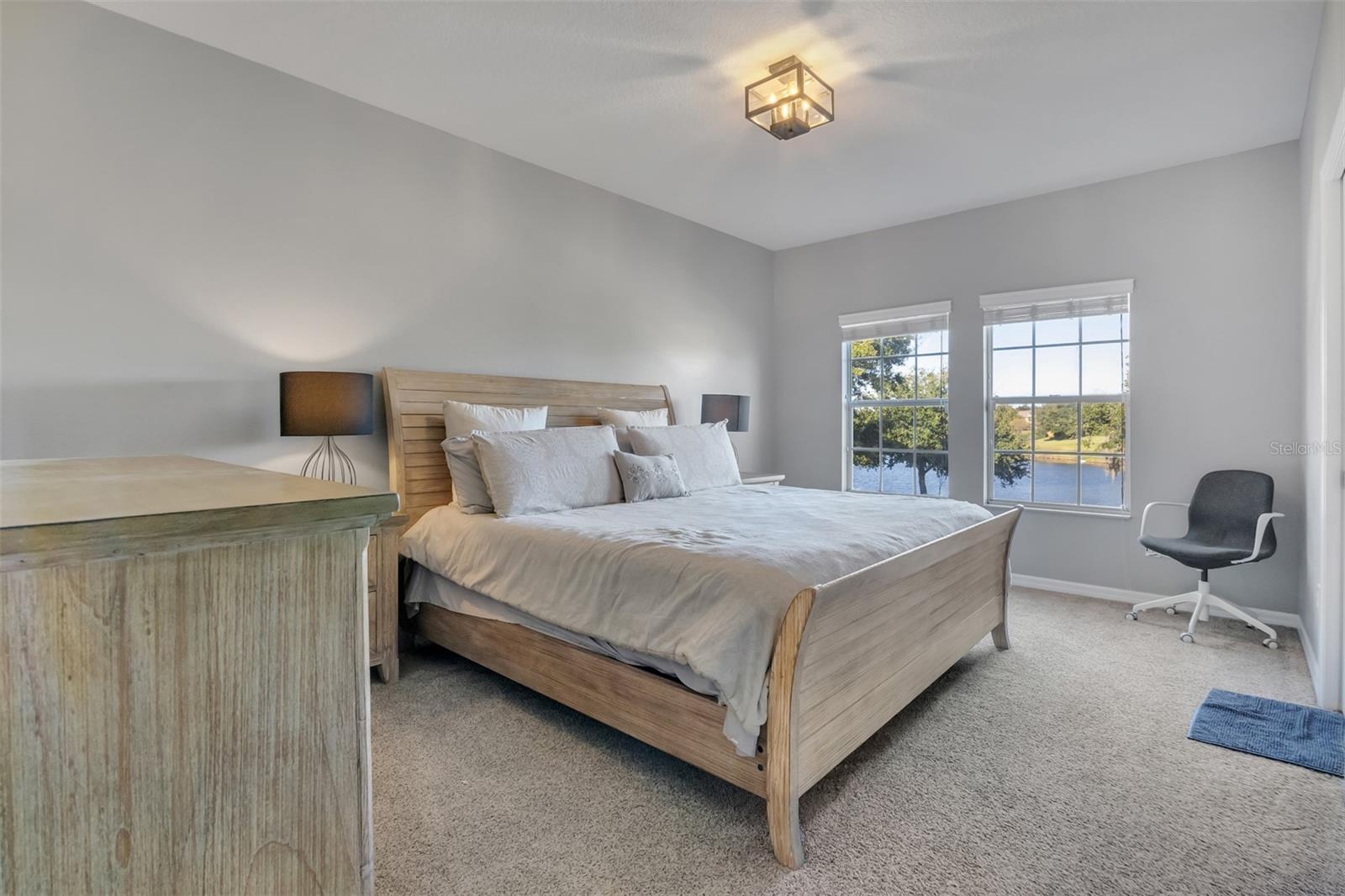 Image 21 of 29 For 6023 Strada Isle Way