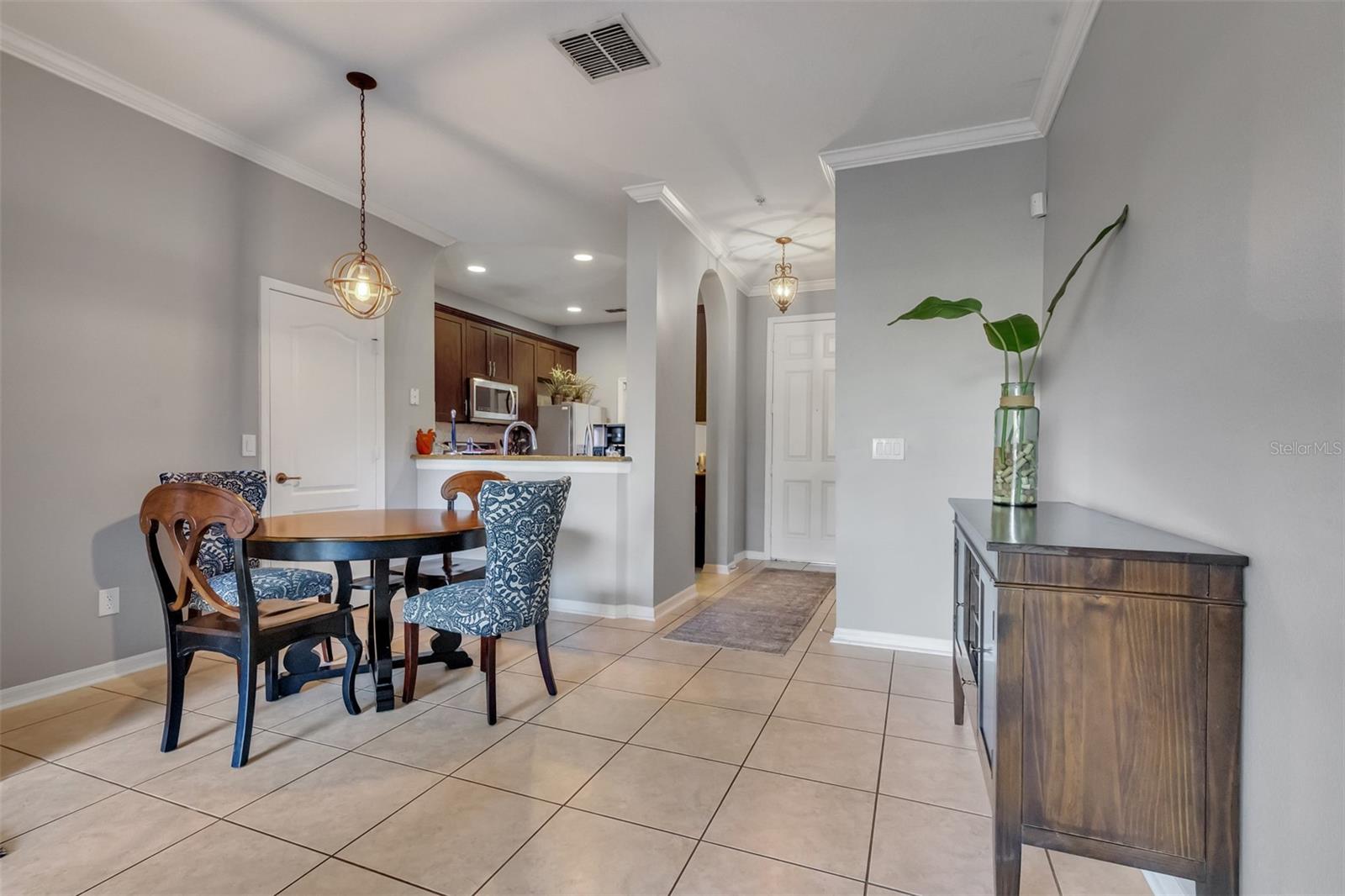 Image 6 of 29 For 6023 Strada Isle Way