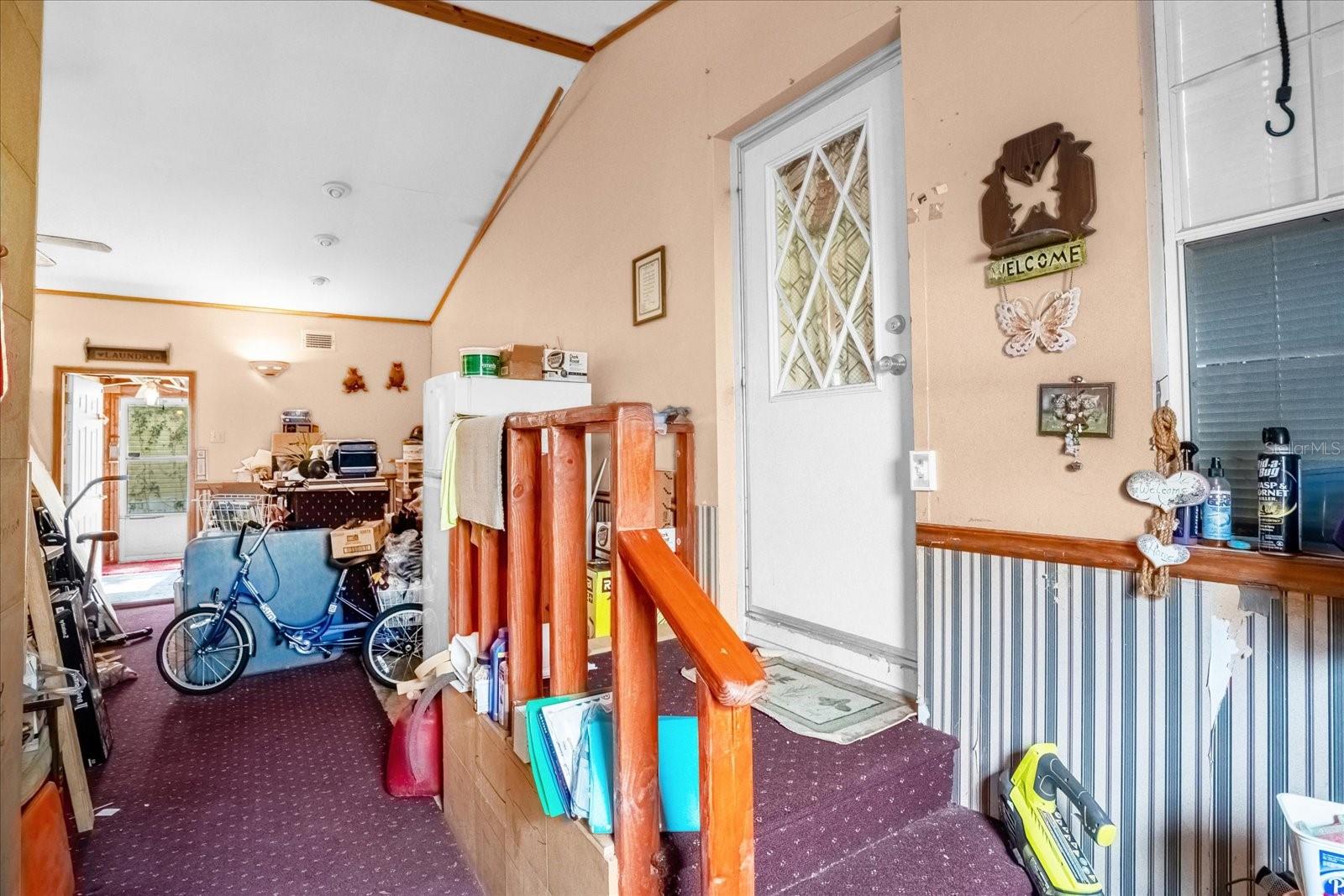 Image 19 of 31 For 8512 Treasure Island Road