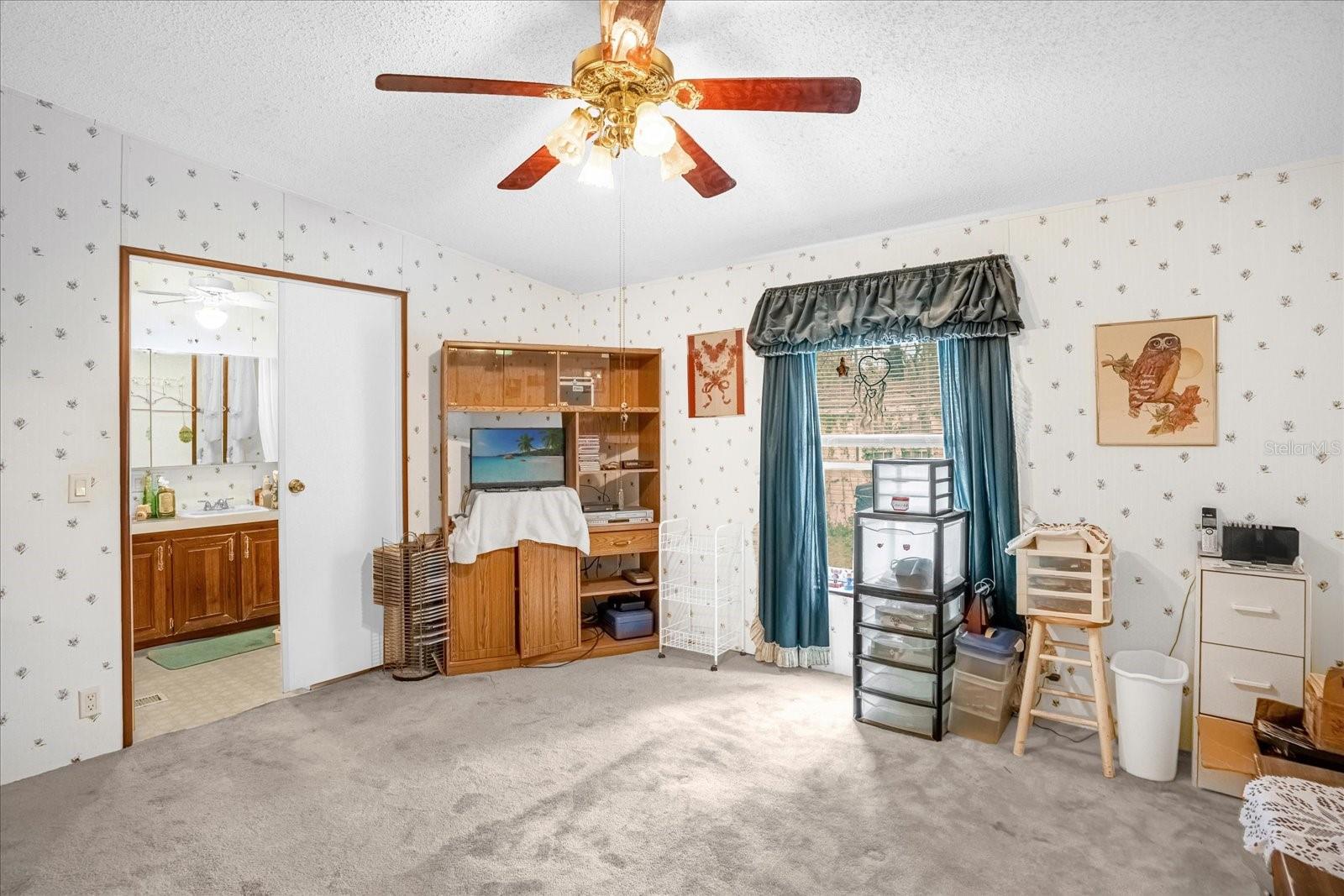 Image 8 of 31 For 8512 Treasure Island Road