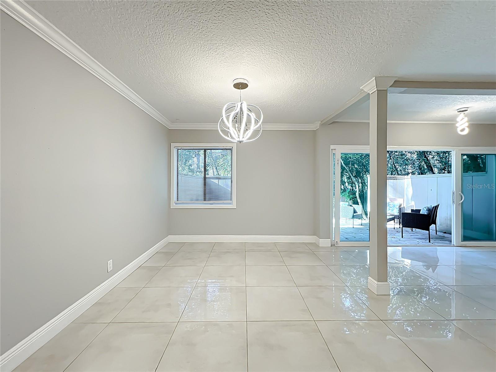 Image 20 of 68 For 117 Crown Oaks Way 117