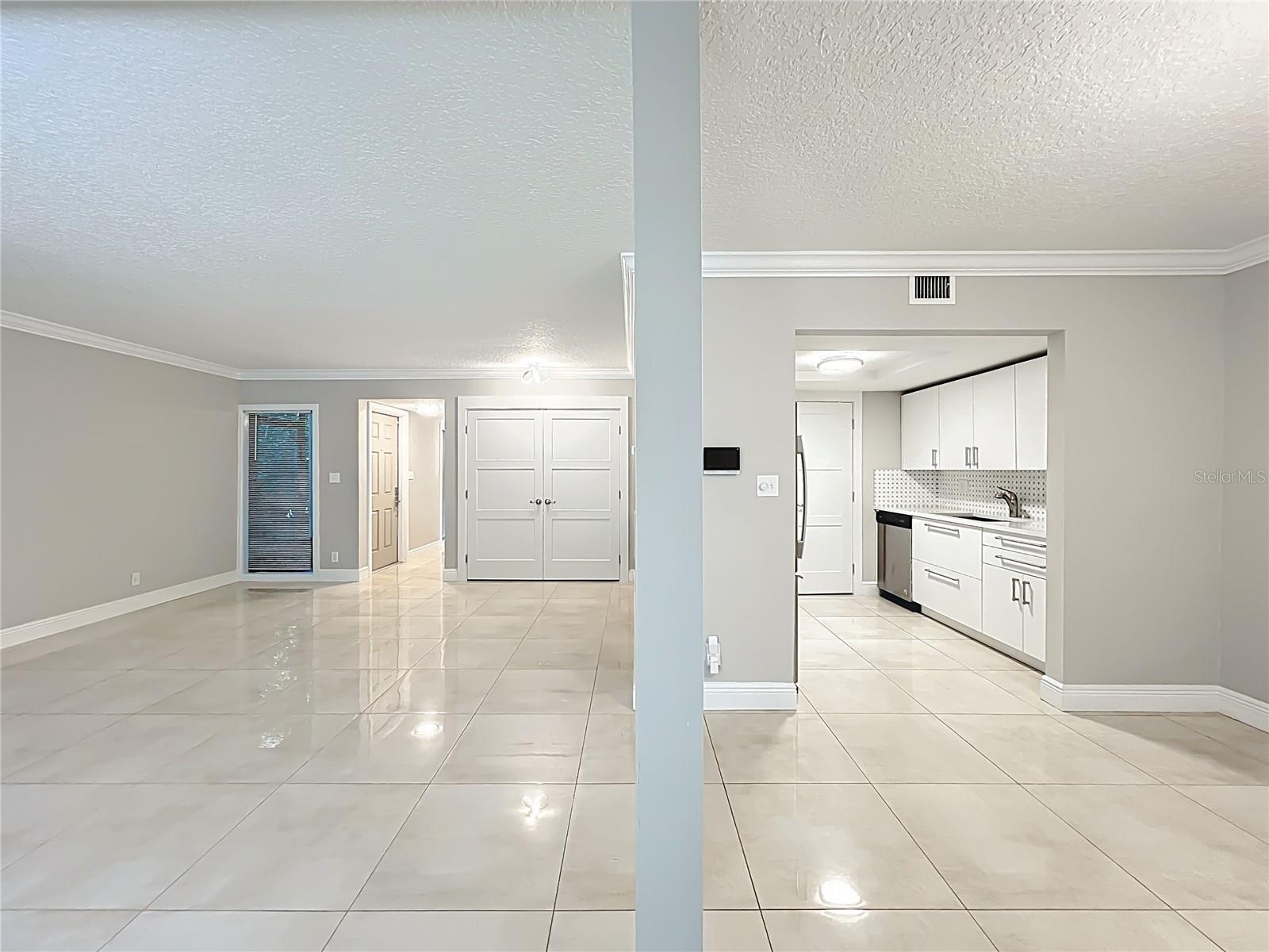 Image 24 of 68 For 117 Crown Oaks Way 117