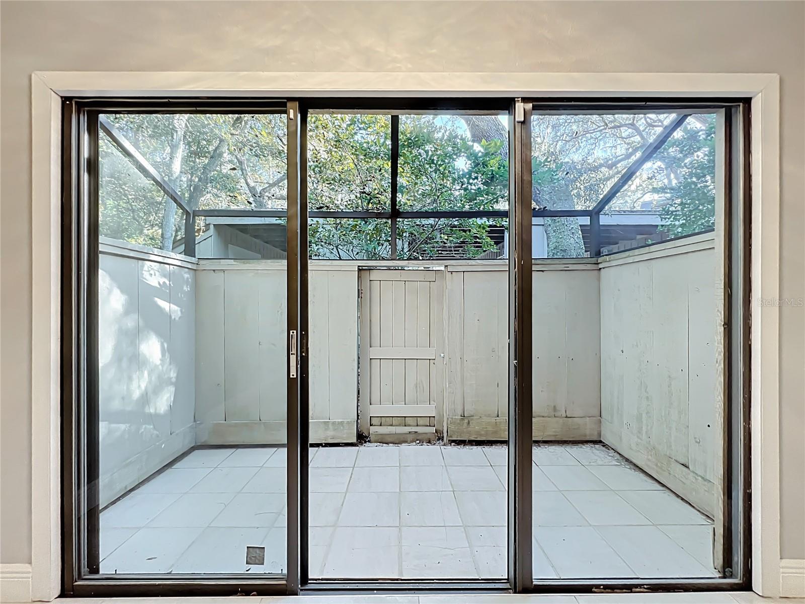 Image 29 of 68 For 117 Crown Oaks Way 117