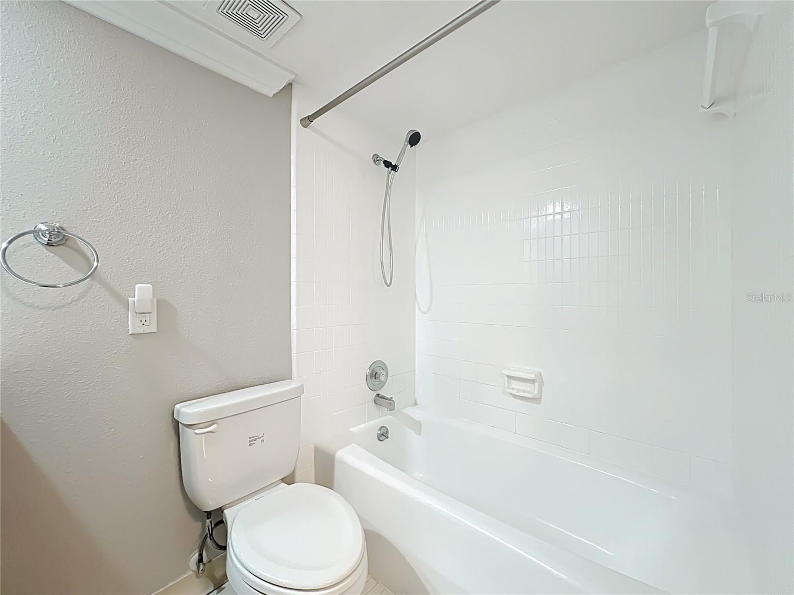 Image 35 of 68 For 117 Crown Oaks Way 117