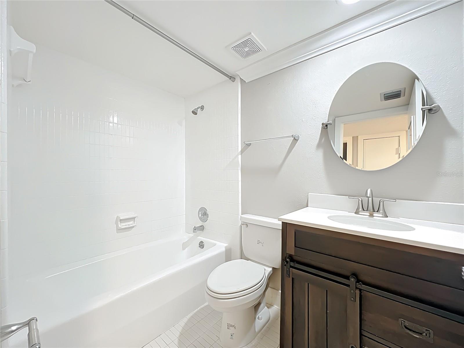 Image 38 of 68 For 117 Crown Oaks Way 117