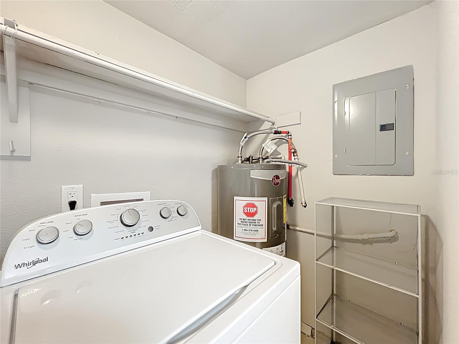 Image 40 of 68 For 117 Crown Oaks Way 117