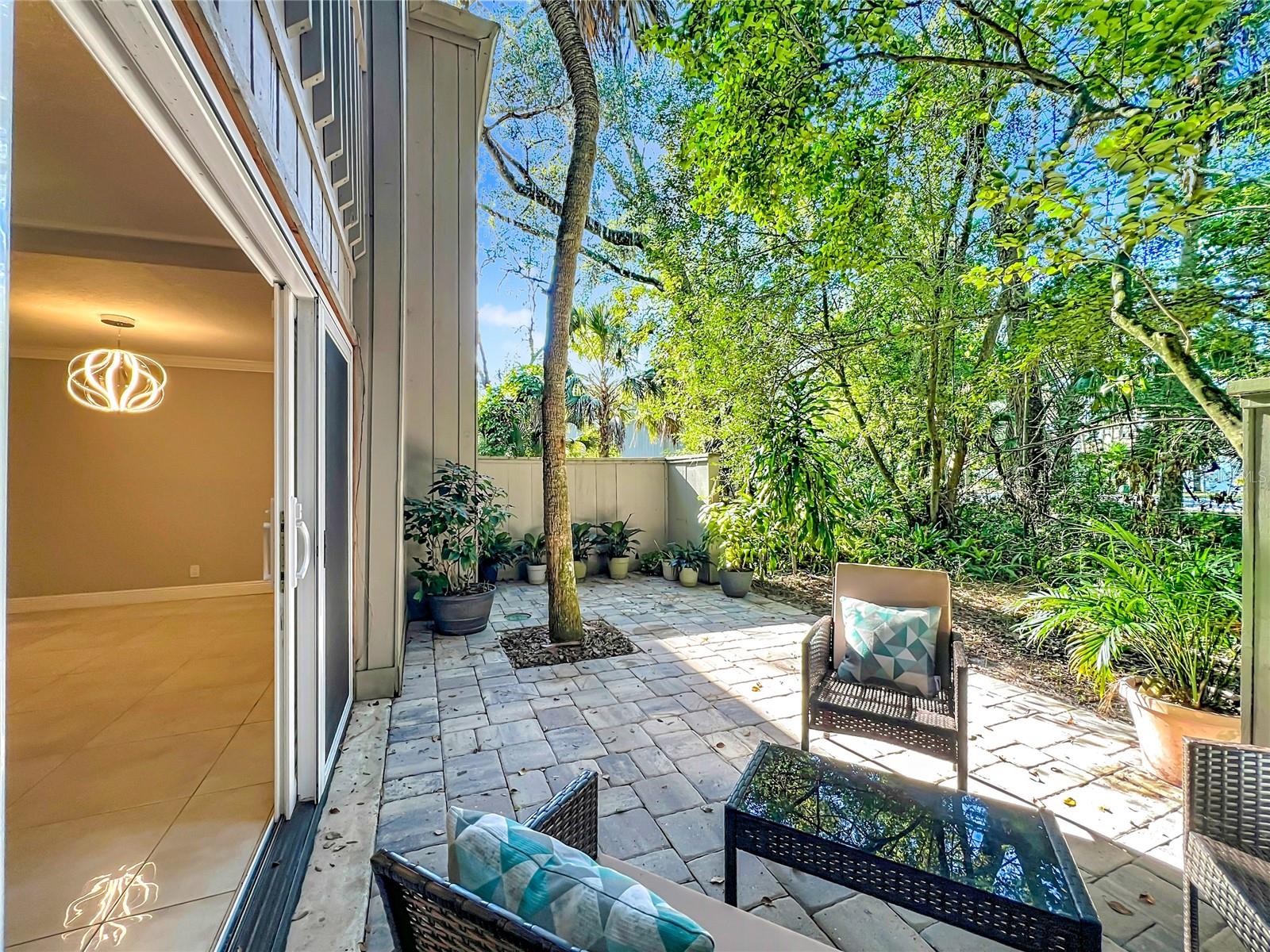 Image 42 of 68 For 117 Crown Oaks Way 117