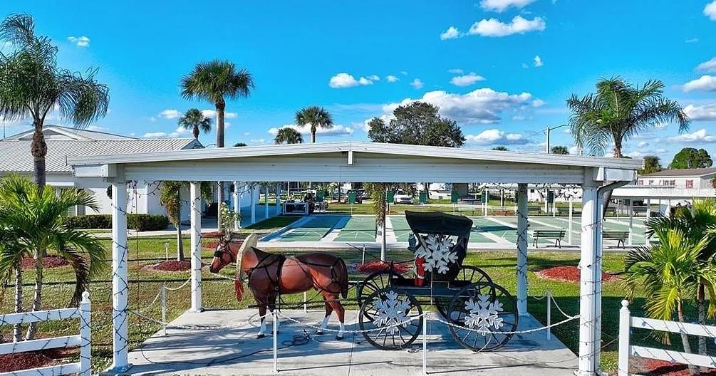 Image 14 of 23 For 216 Captains Walk