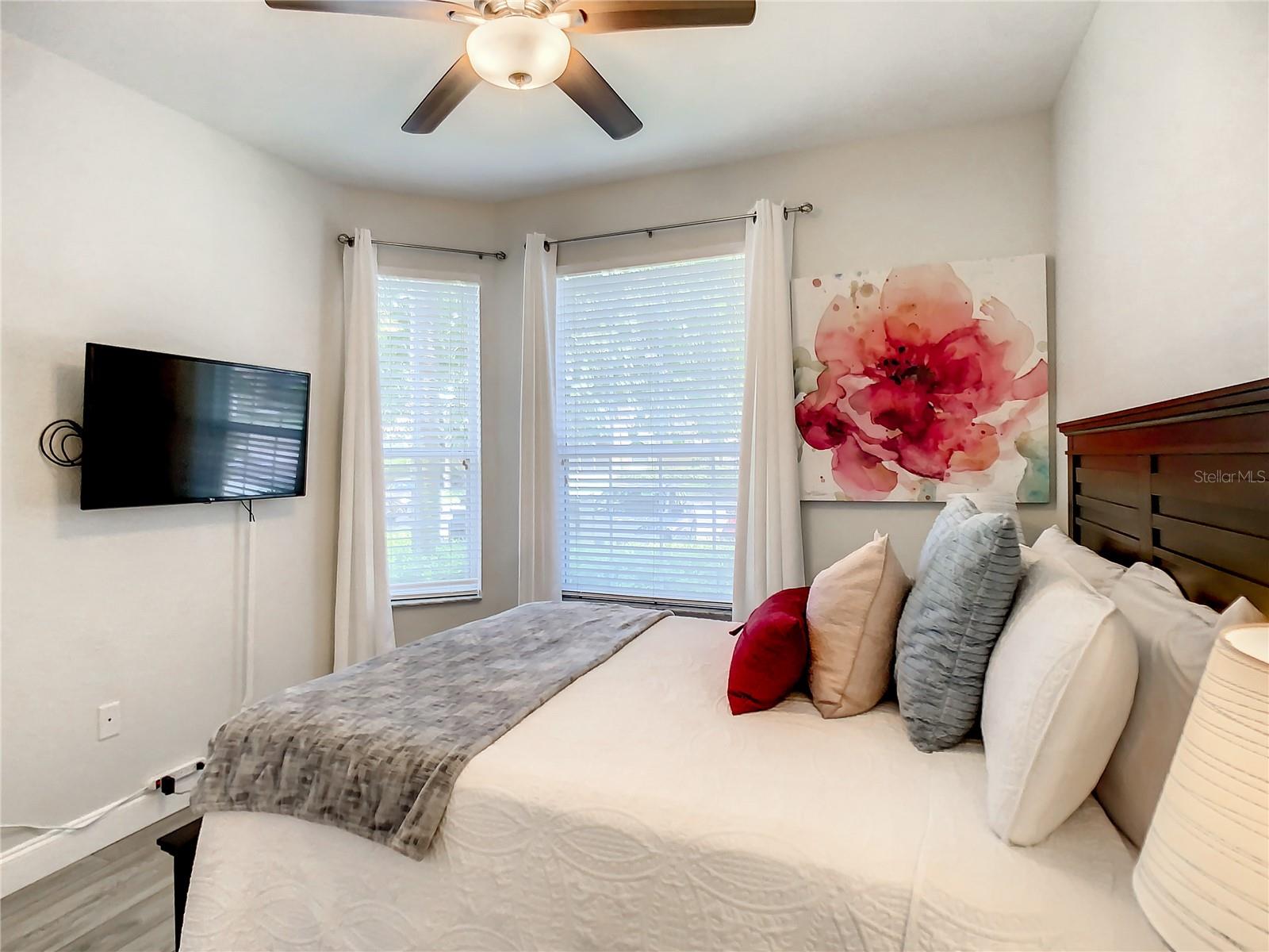 Image 18 of 79 For 7664 Comrow Street 101