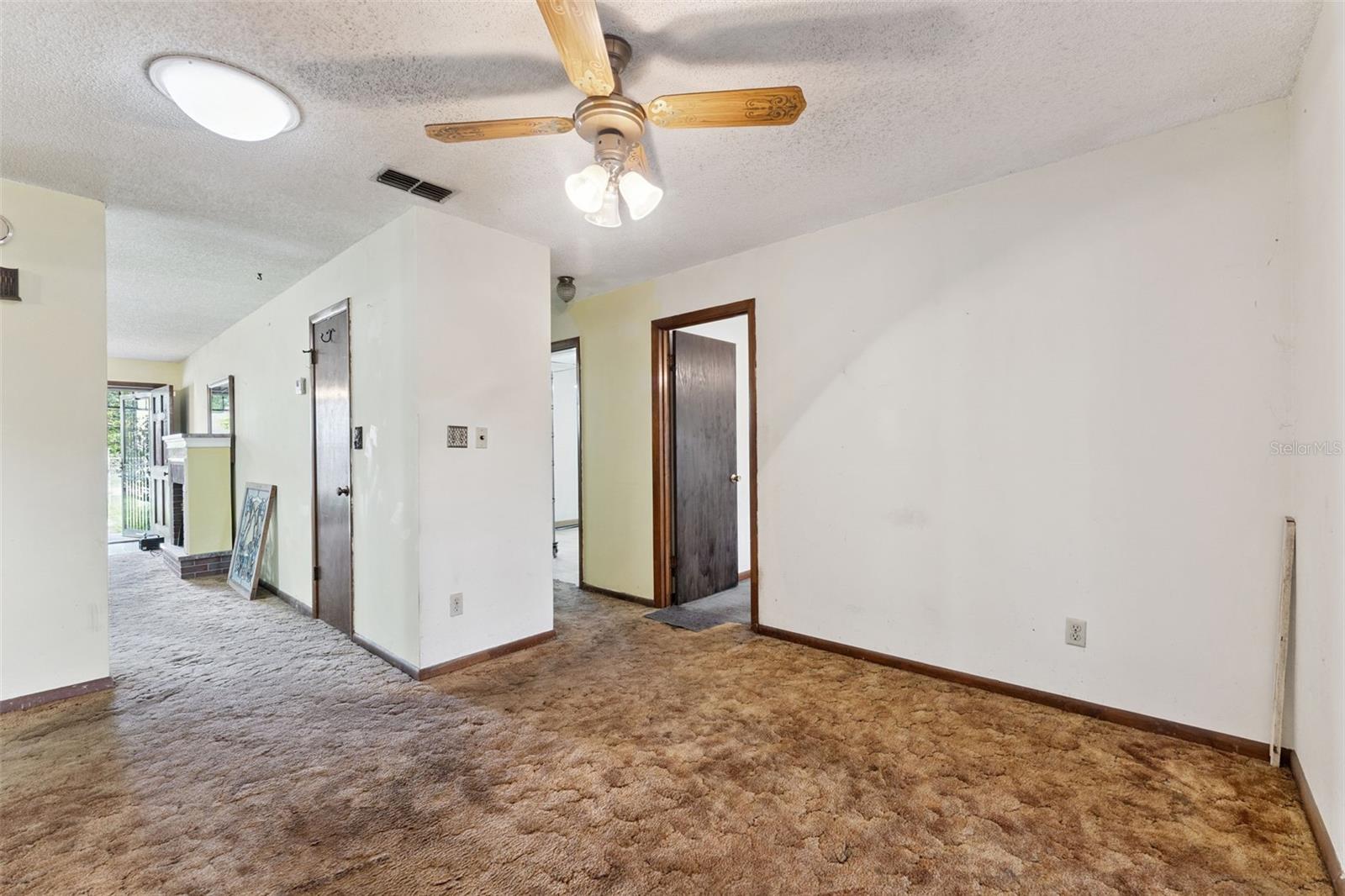 Image 3 of 20 For 1206 Coletta Drive