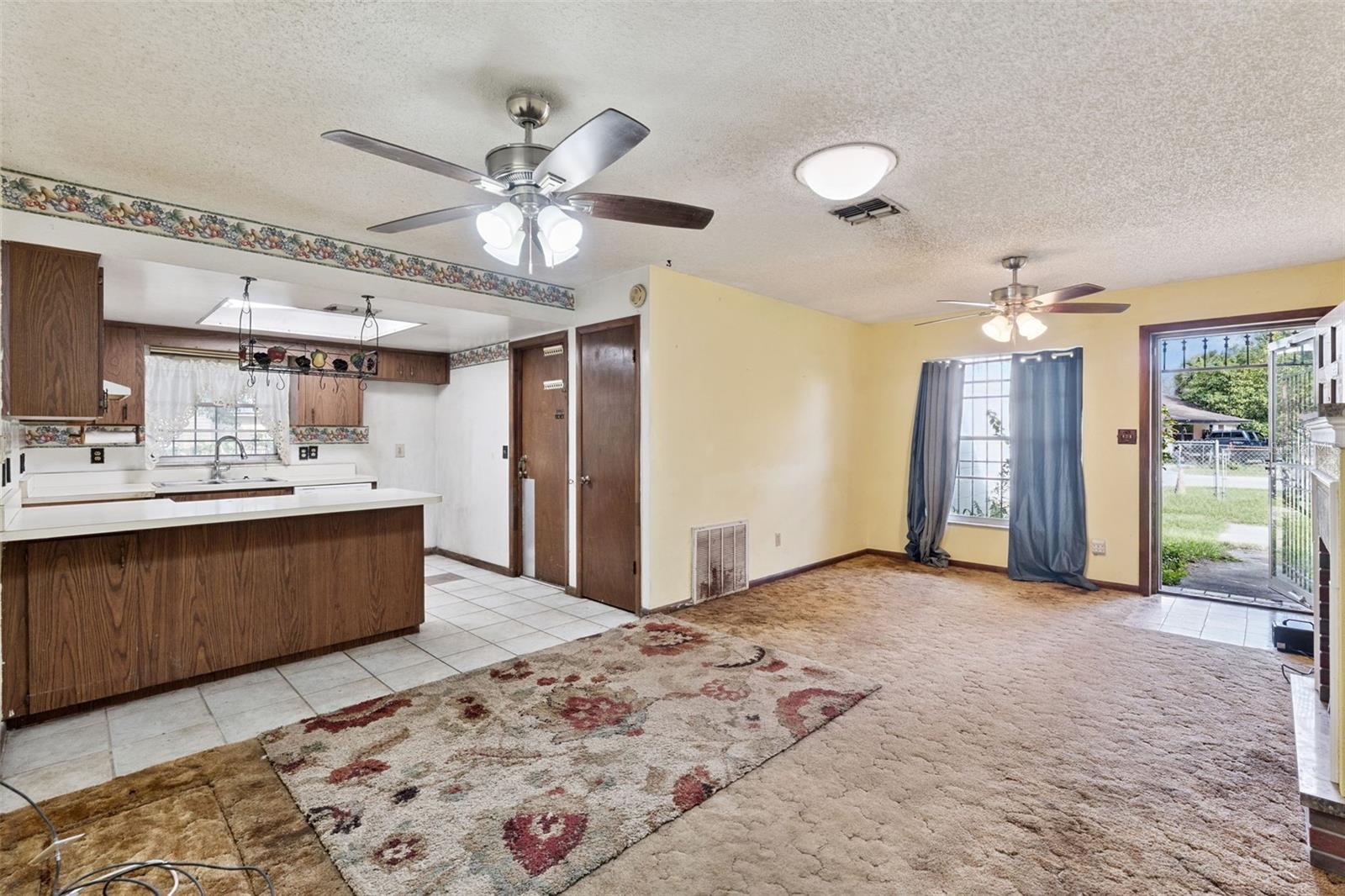 Image 5 of 20 For 1206 Coletta Drive