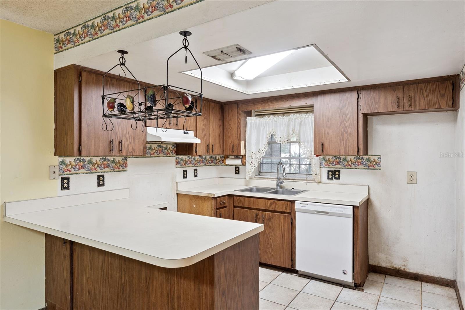 Image 6 of 20 For 1206 Coletta Drive