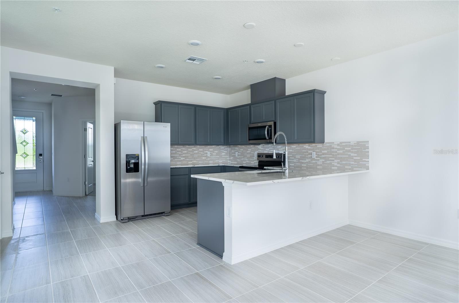 Image 2 of 17 For 4580 Maple Waltz Alley