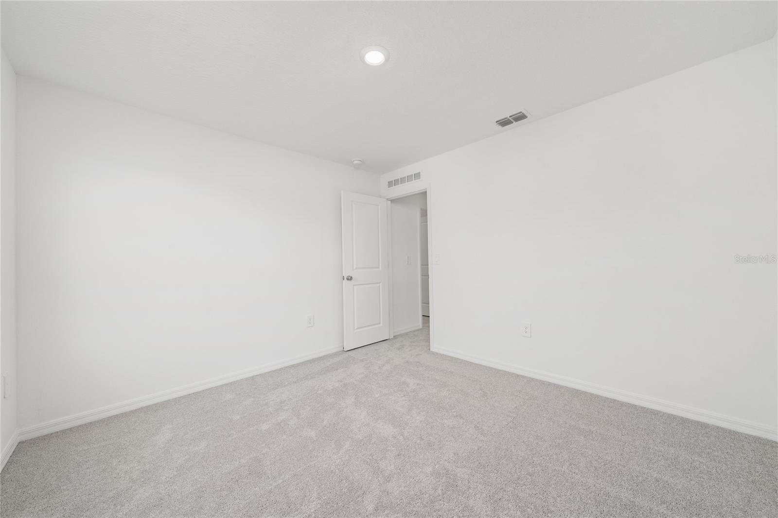 Image 25 of 32 For 4731 Yellow Elder Way