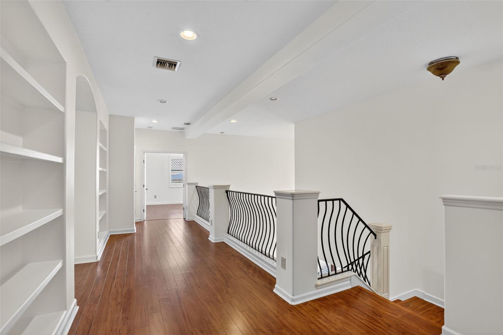 Image 37 of 87 For 2724 Northampton Avenue