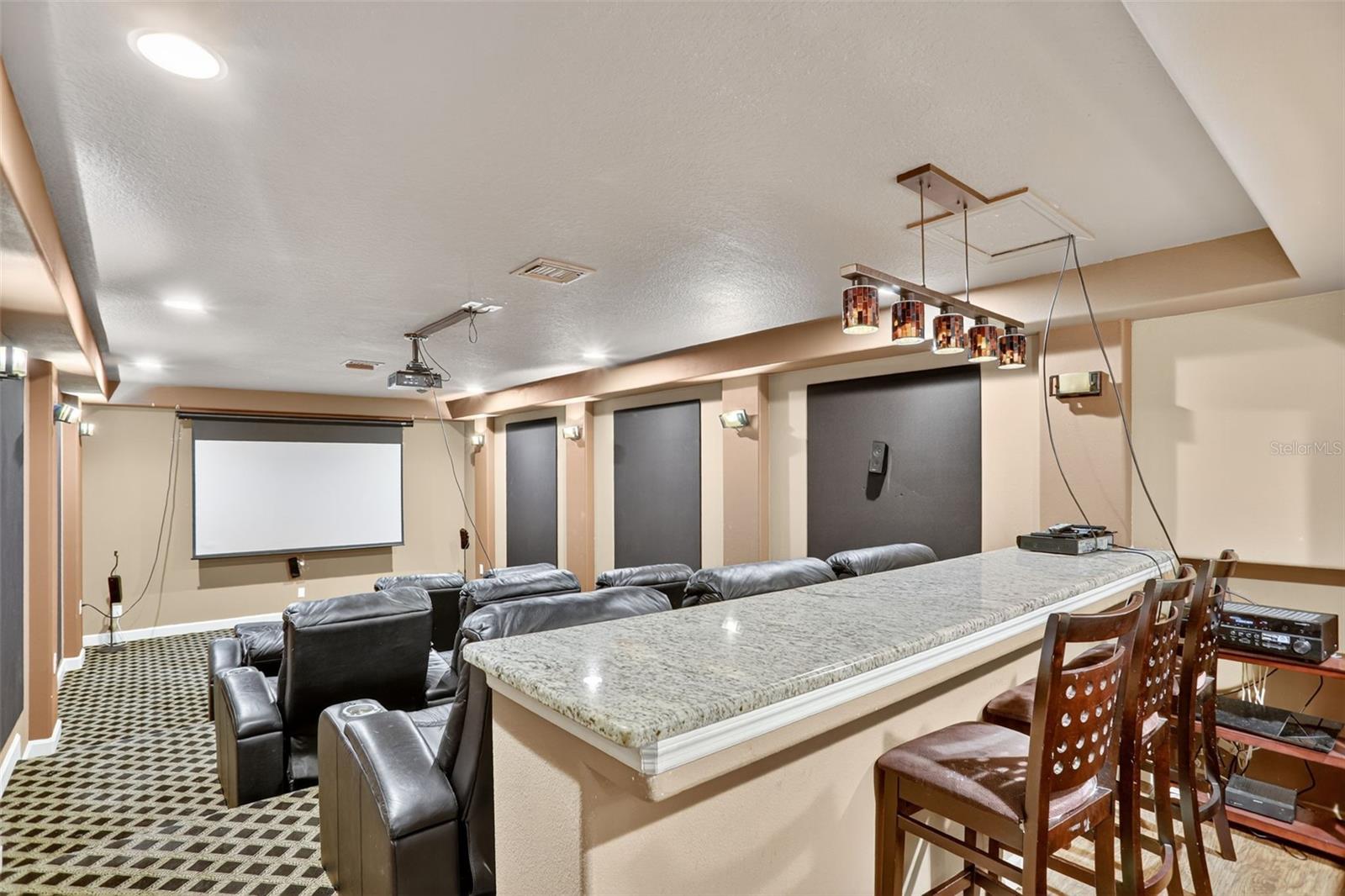 Image 57 of 87 For 2724 Northampton Avenue