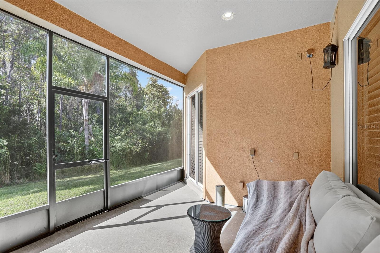 Image 60 of 87 For 2724 Northampton Avenue