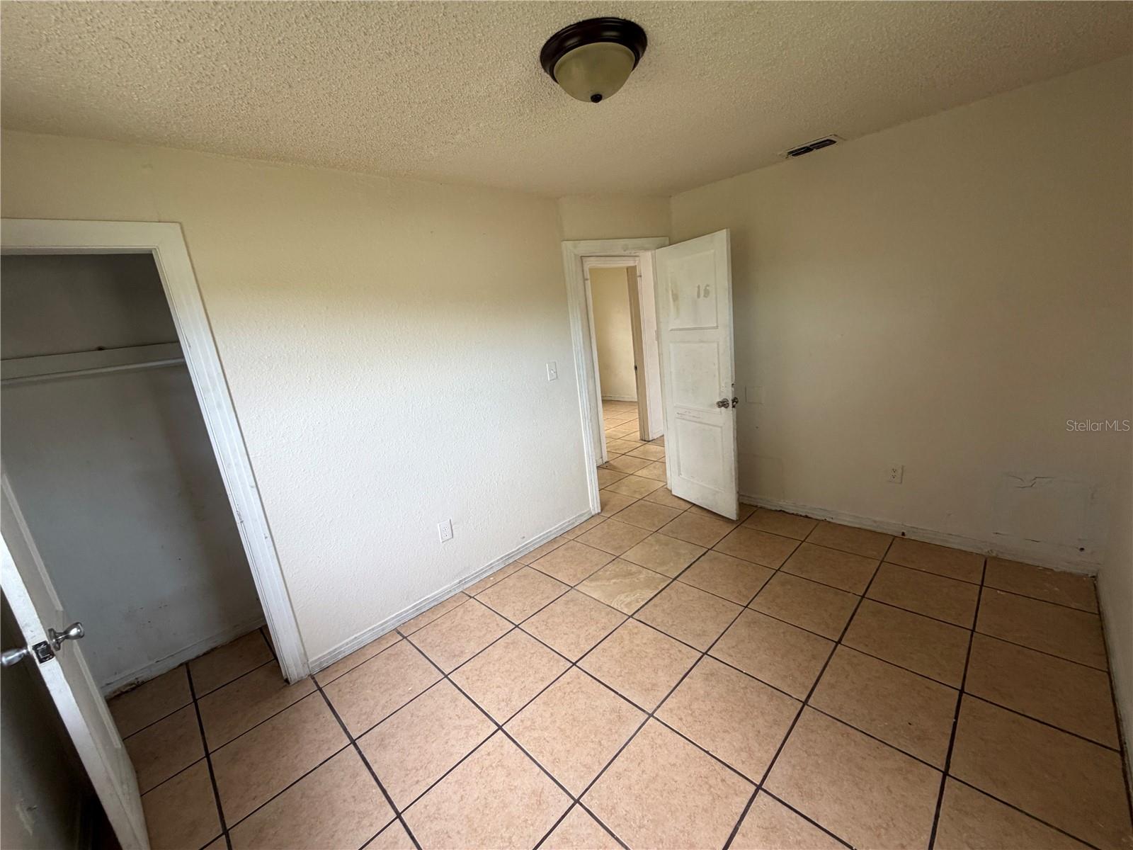 Image 13 of 14 For 353 Pearlwood Street