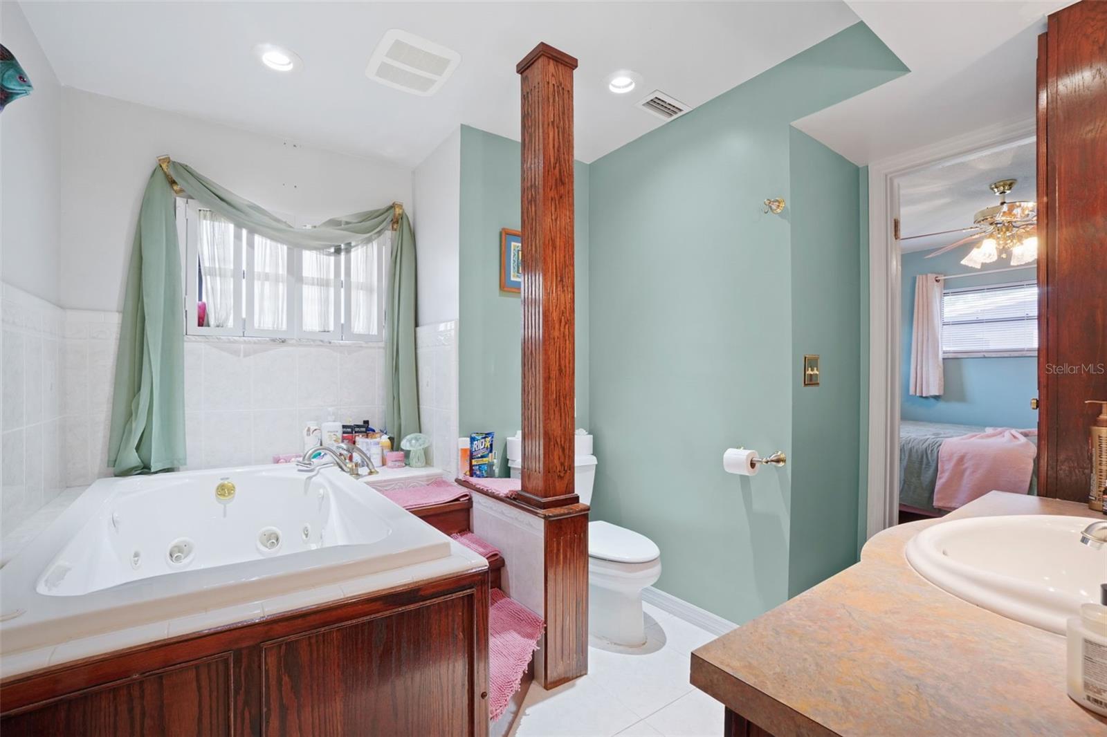 Image 12 of 34 For 851 Wayman Street