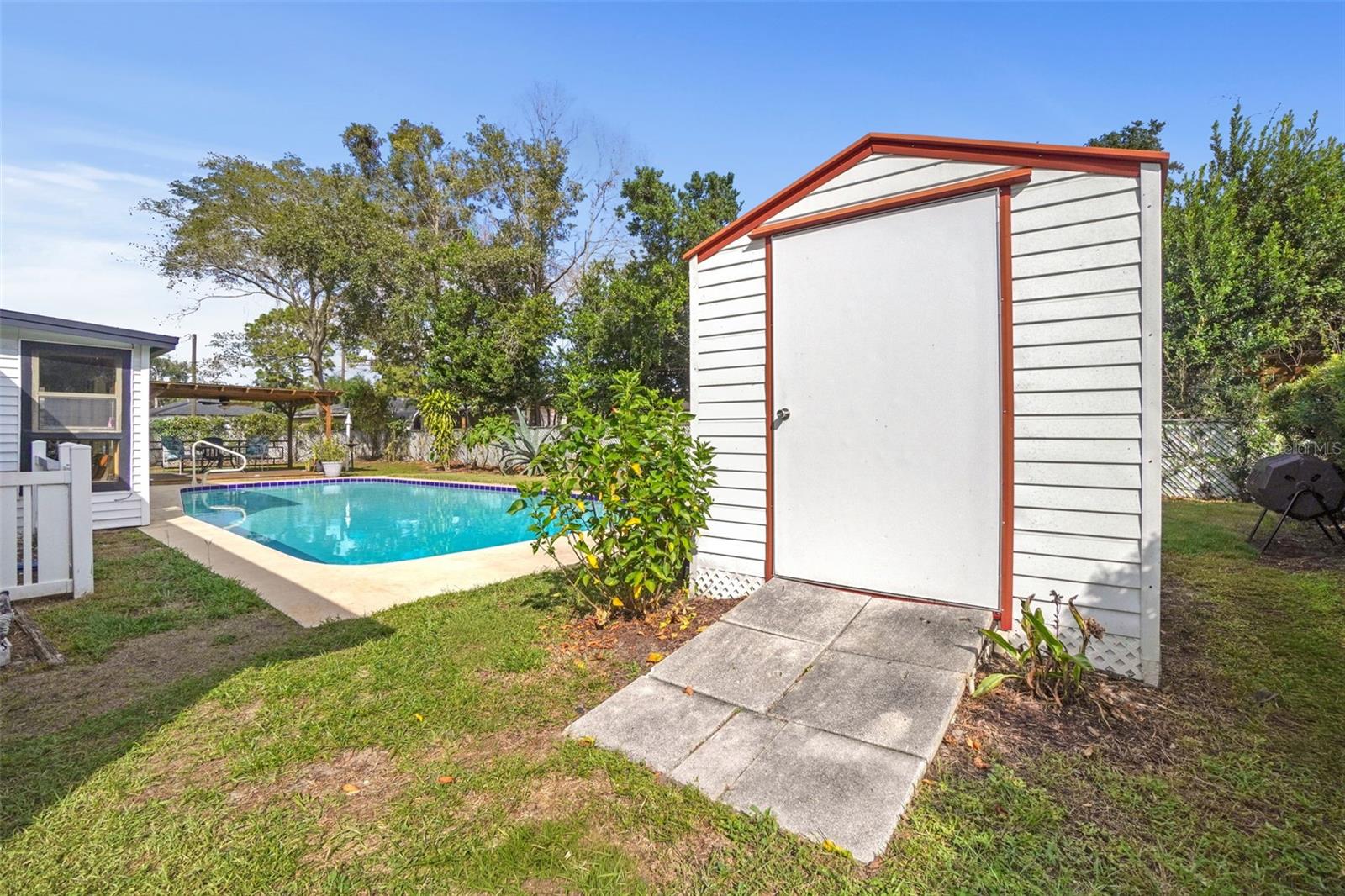 Image 27 of 34 For 851 Wayman Street