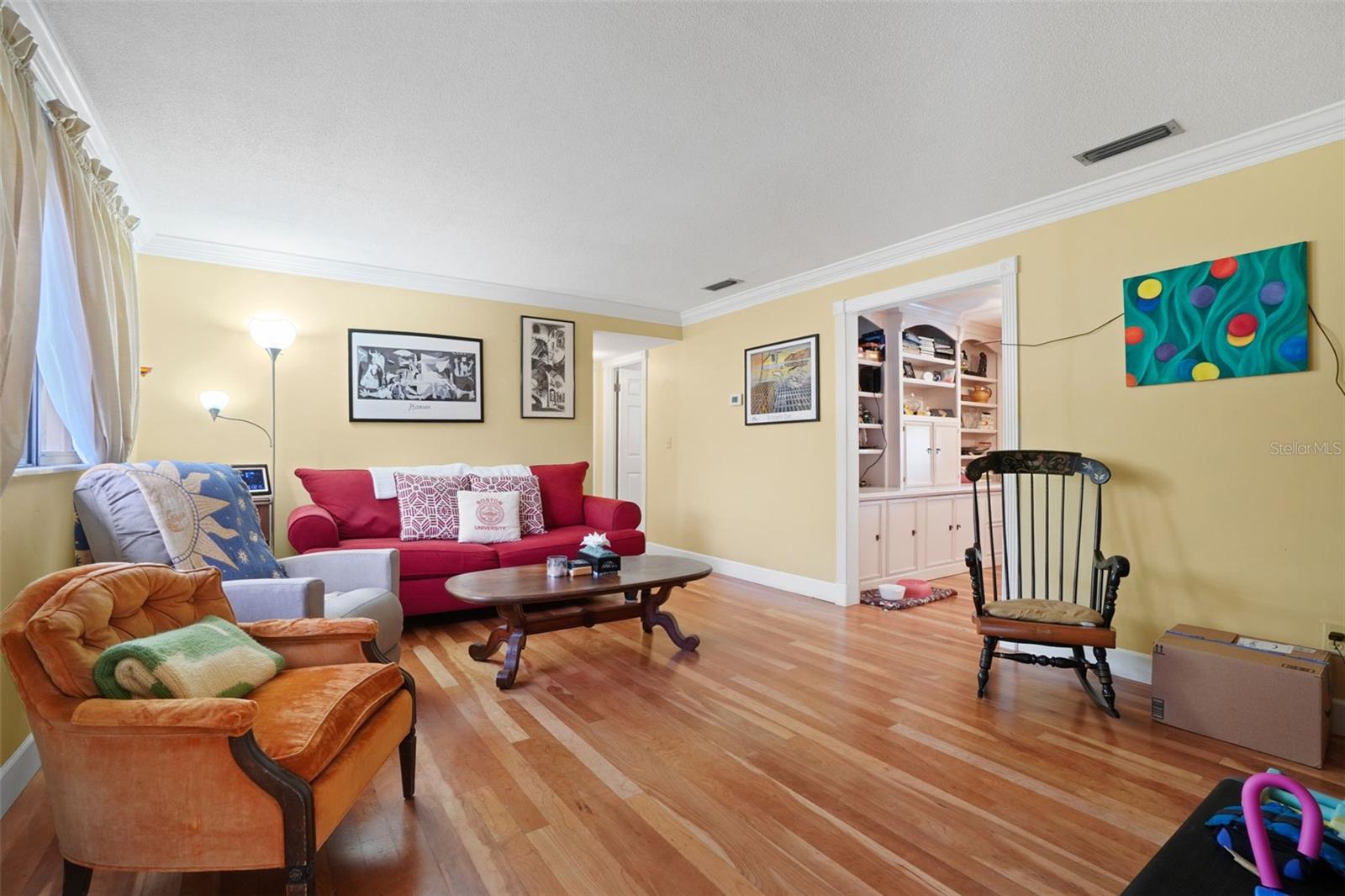 Image 5 of 34 For 851 Wayman Street