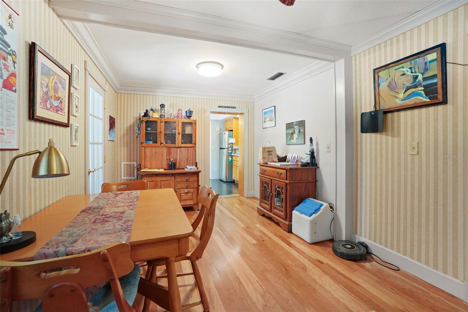 Image 7 of 34 For 851 Wayman Street