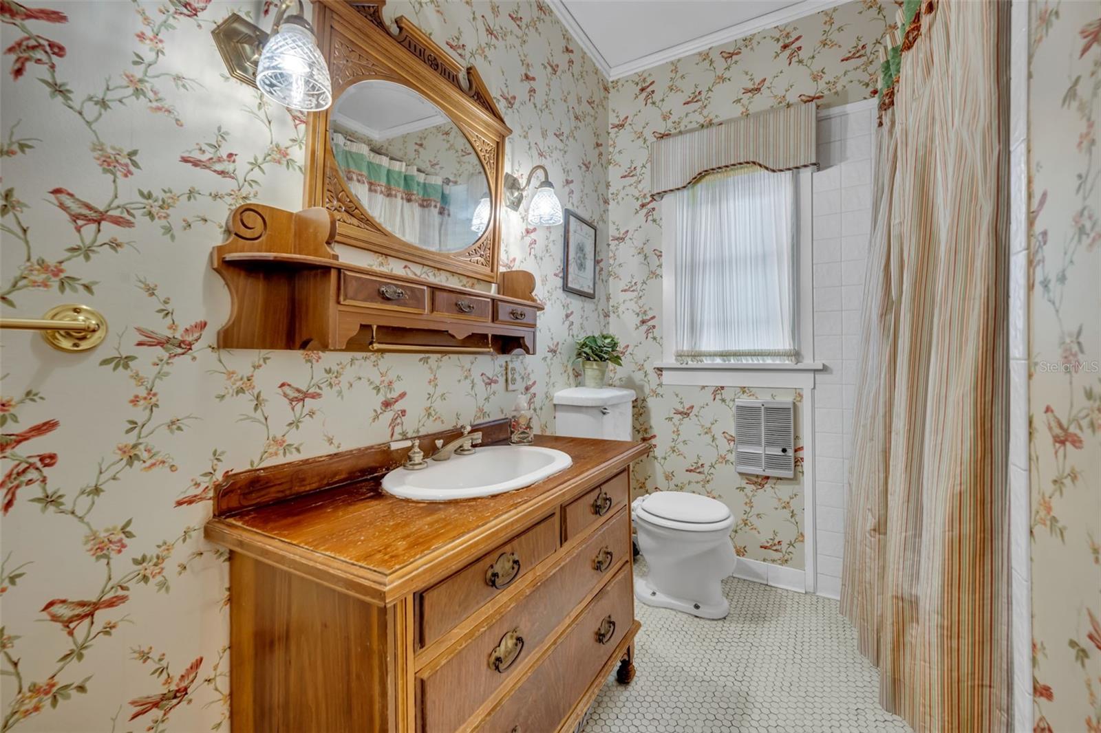 Image 16 of 50 For 1230 Golden Lane