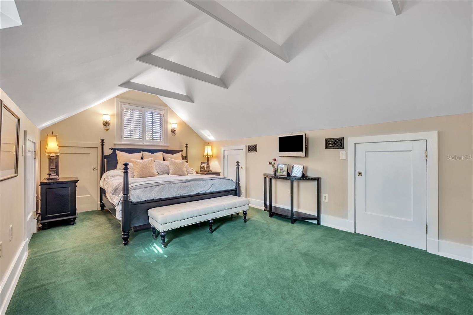 Image 27 of 50 For 1230 Golden Lane