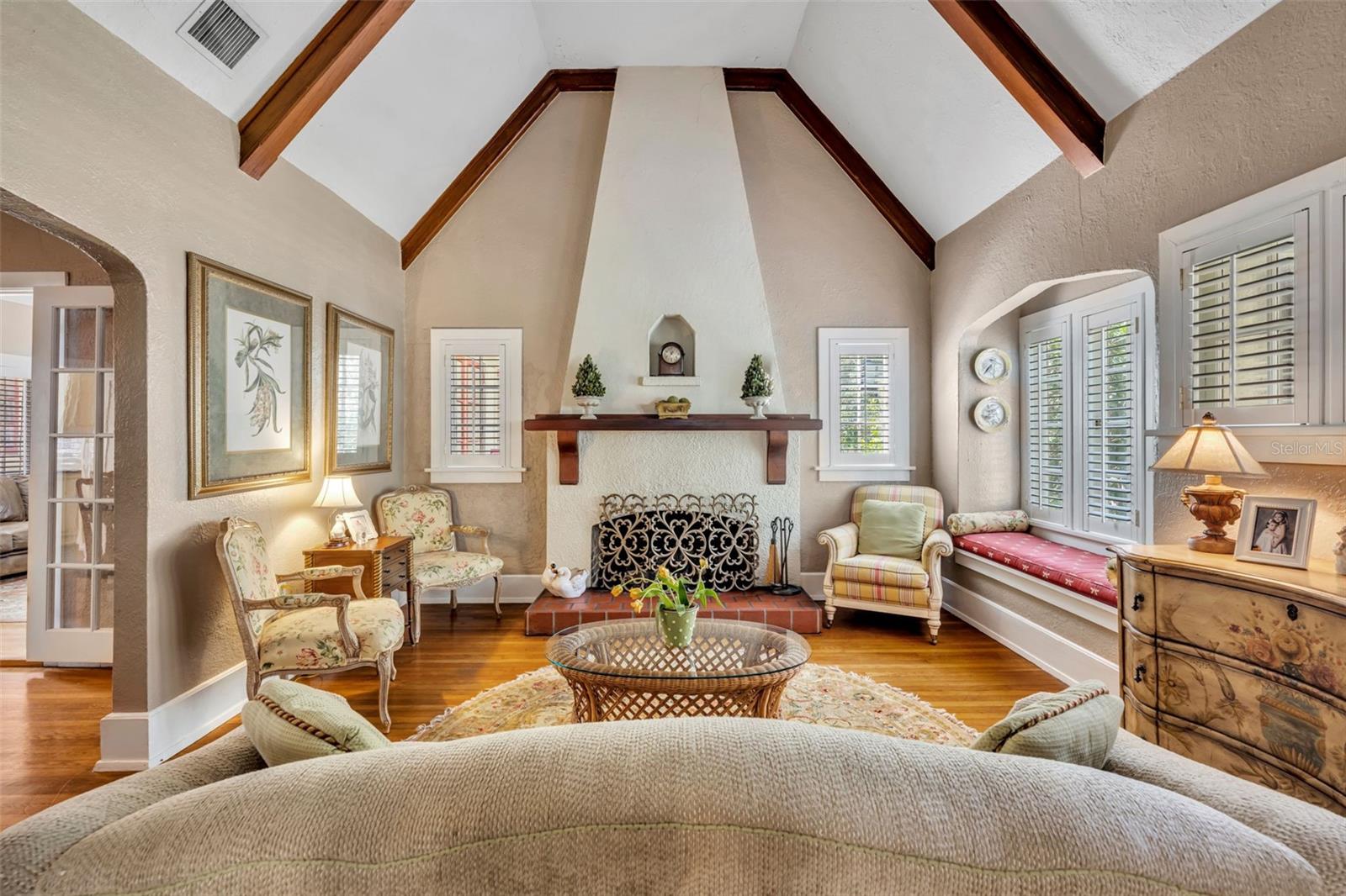 Image 5 of 50 For 1230 Golden Lane