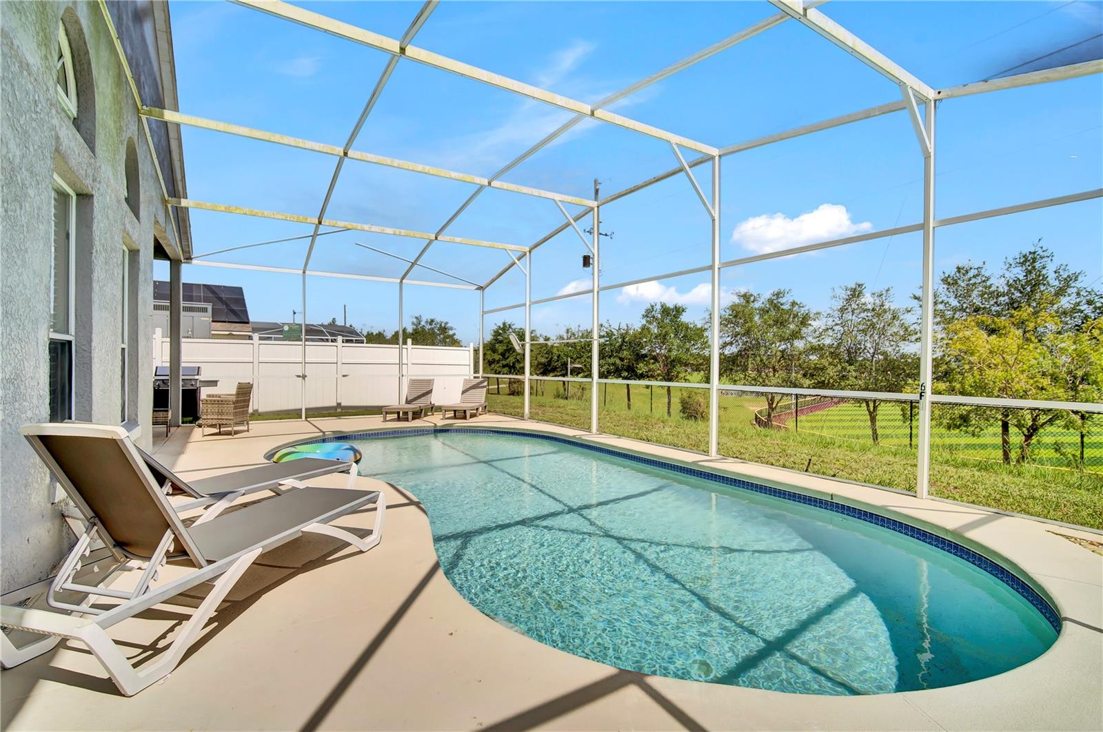 Image 36 of 39 For 535 Downing Circle