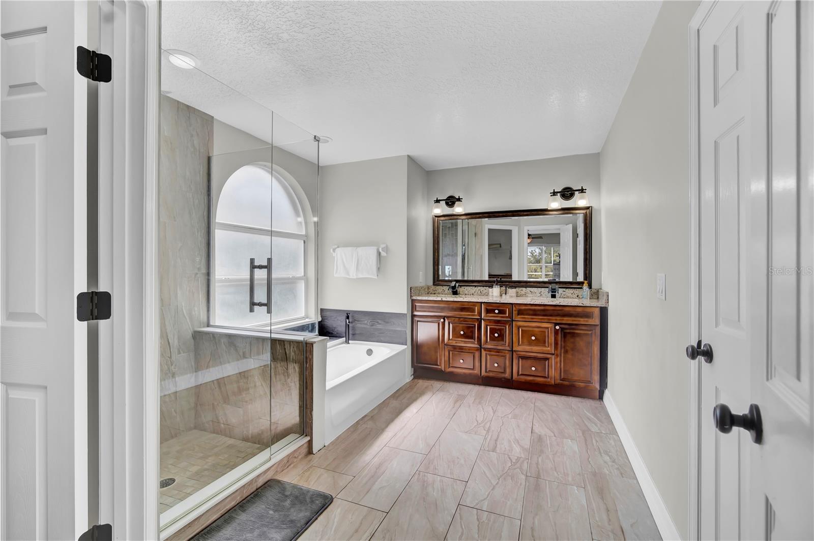 Image 8 of 39 For 535 Downing Circle