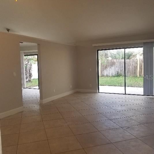 Image 6 of 18 For 3359 Hillmont Circle