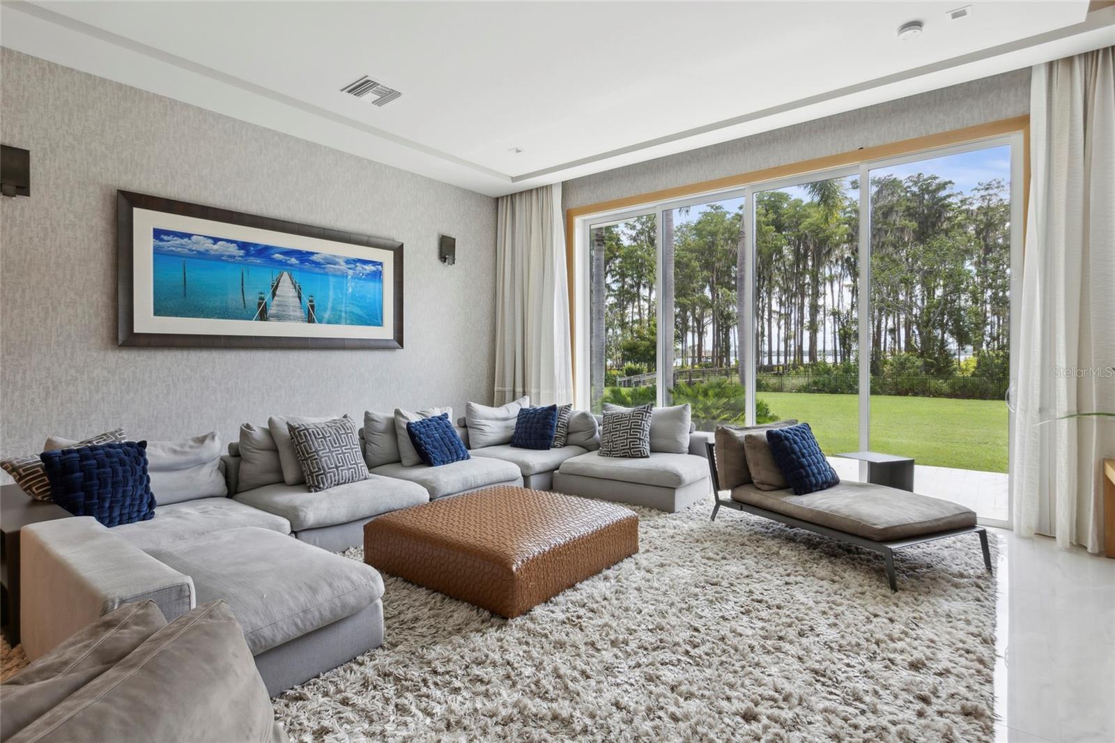 Image 20 of 76 For 6149 Grosvenor Shore Dr