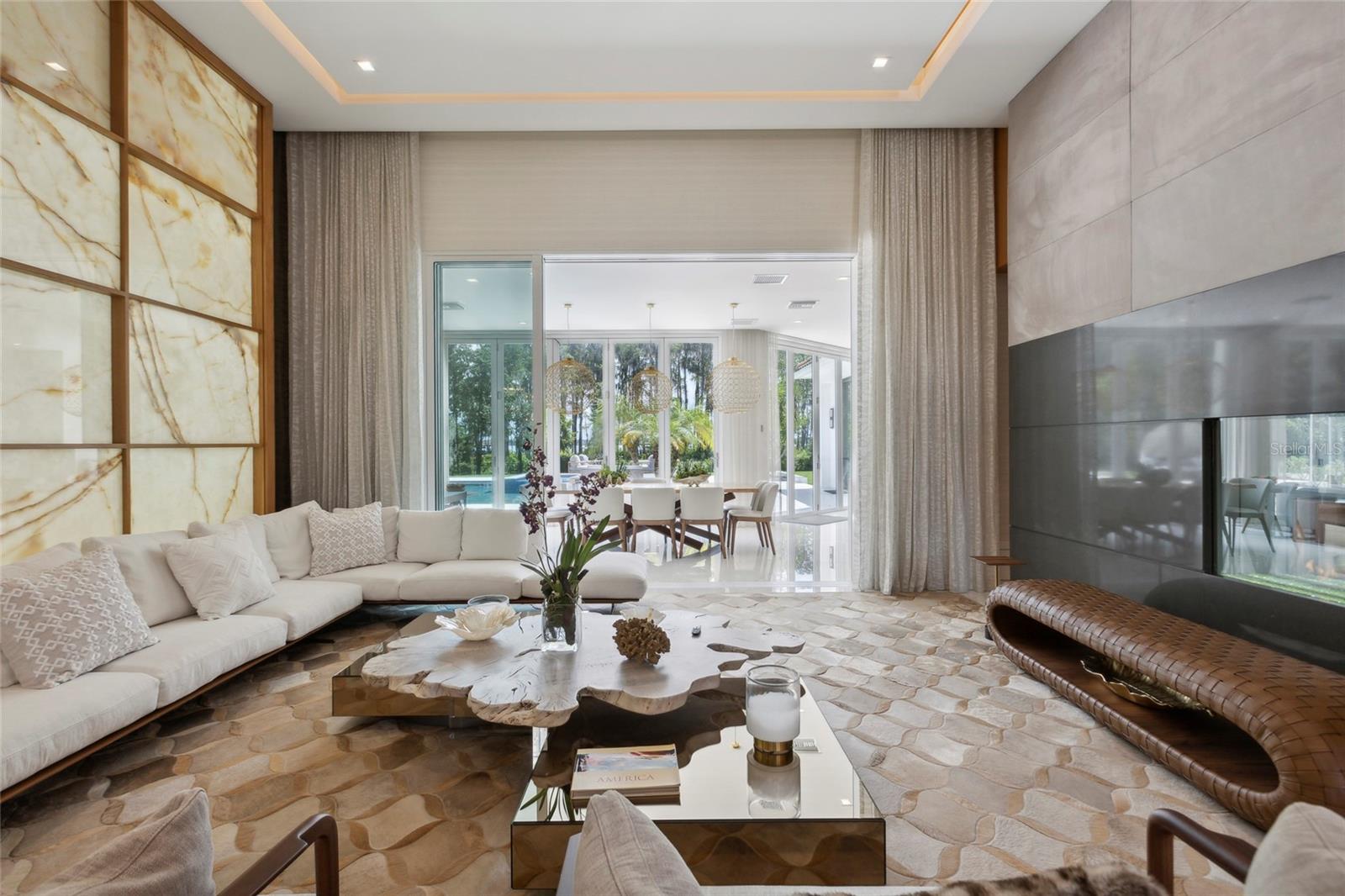 Image 27 of 76 For 6149 Grosvenor Shore Dr