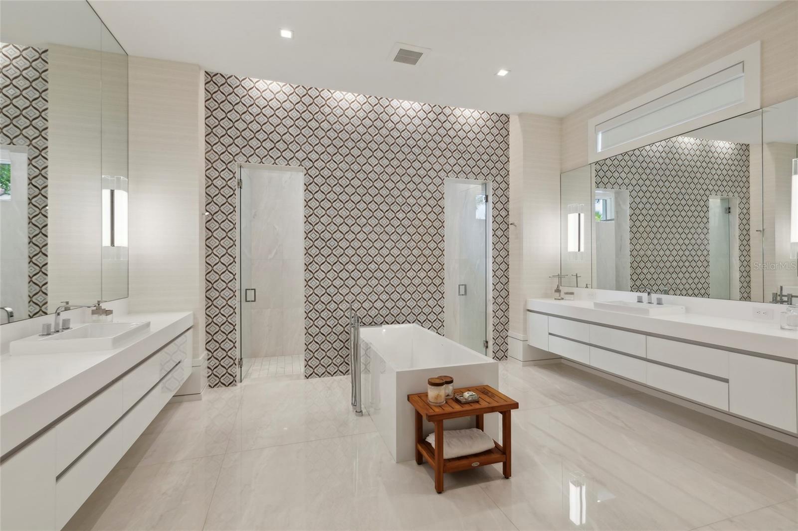 Image 36 of 76 For 6149 Grosvenor Shore Dr