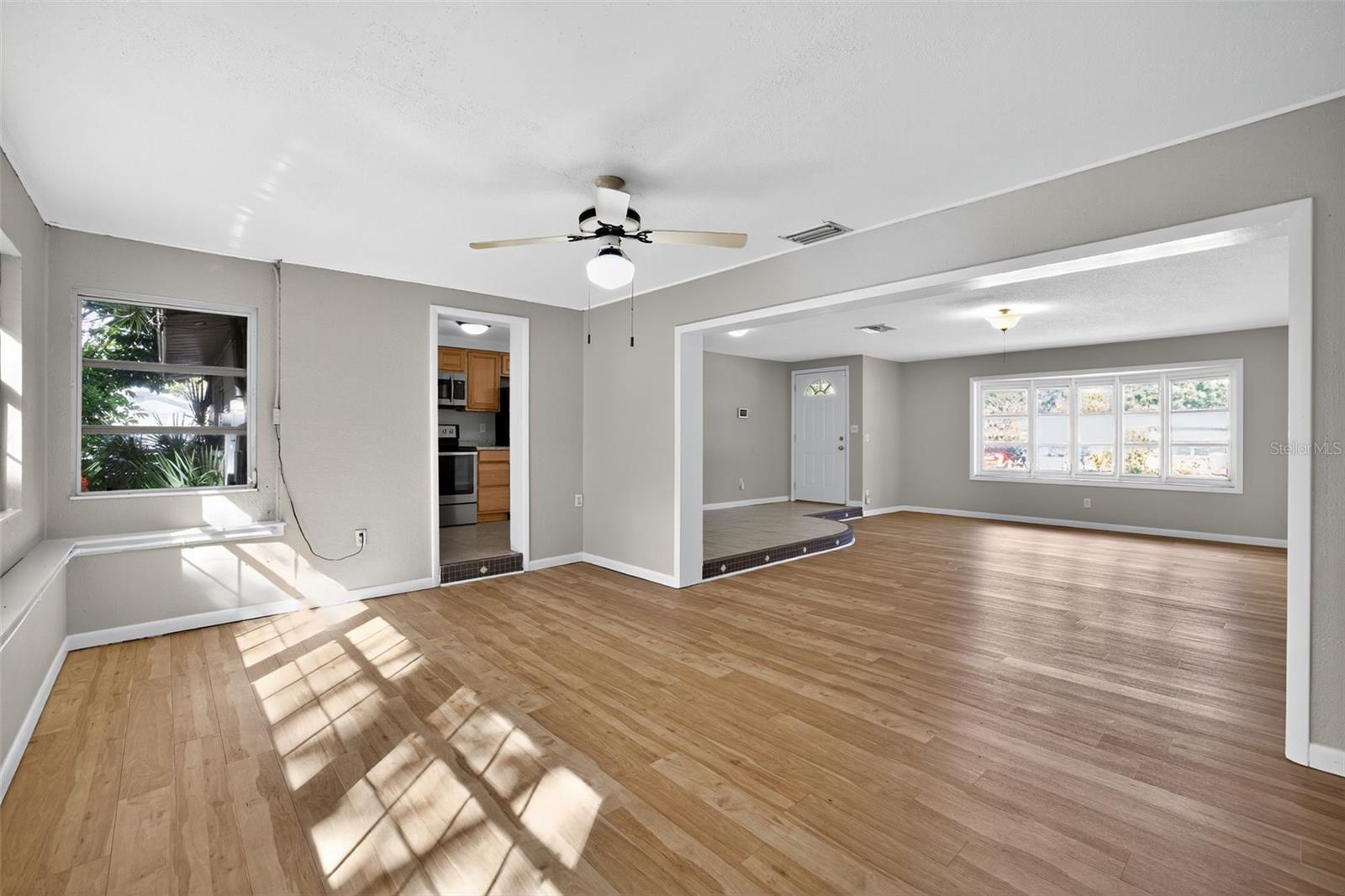 Image 18 of 36 For 3711 Pinellas Avenue