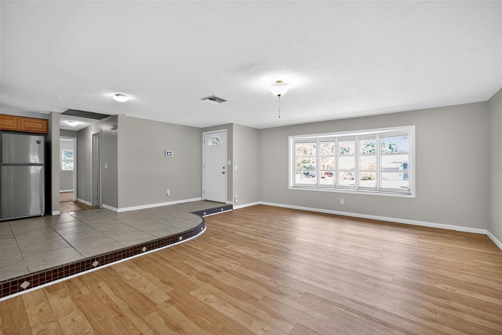 Image 19 of 36 For 3711 Pinellas Avenue