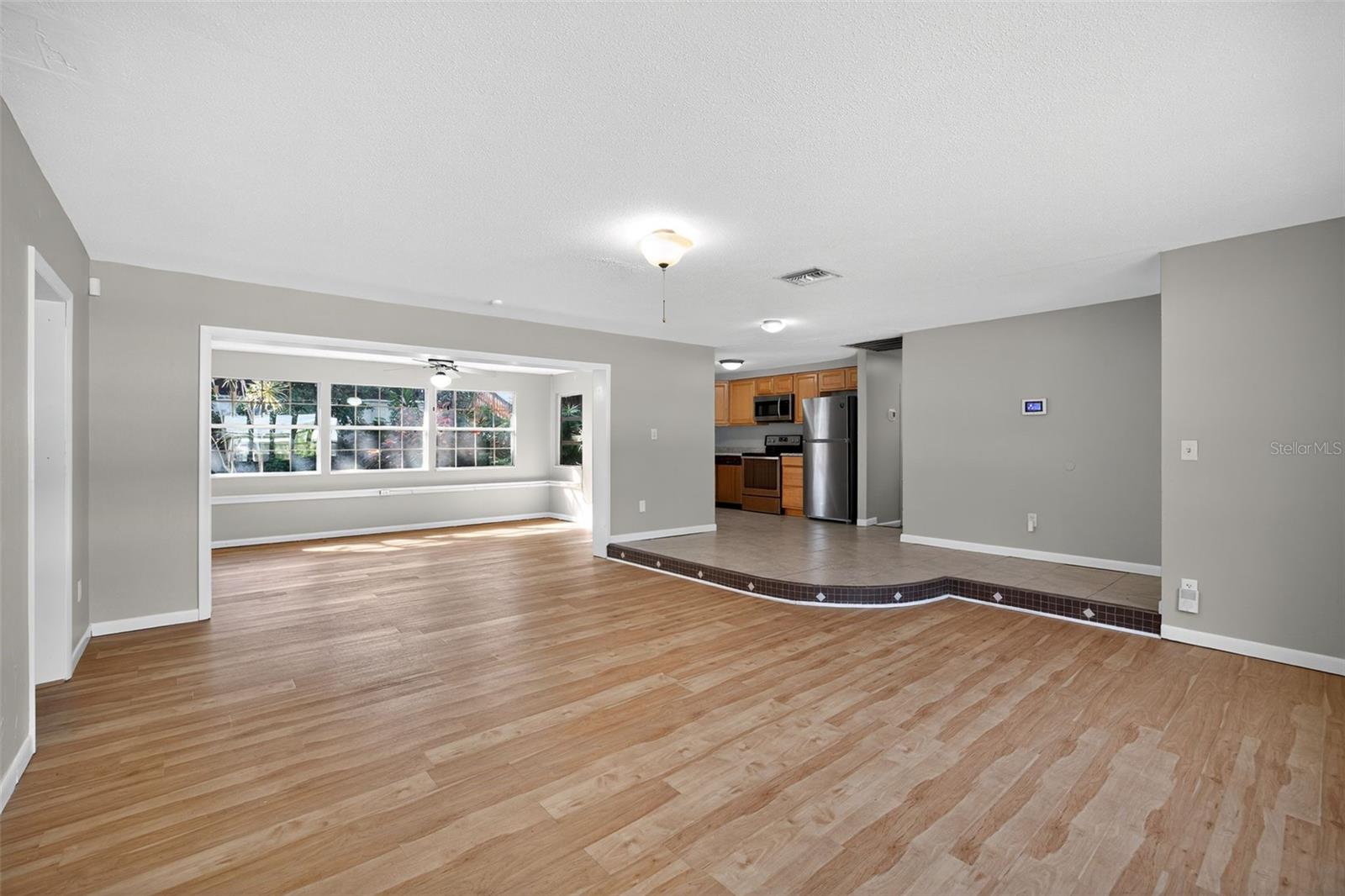 Image 21 of 36 For 3711 Pinellas Avenue