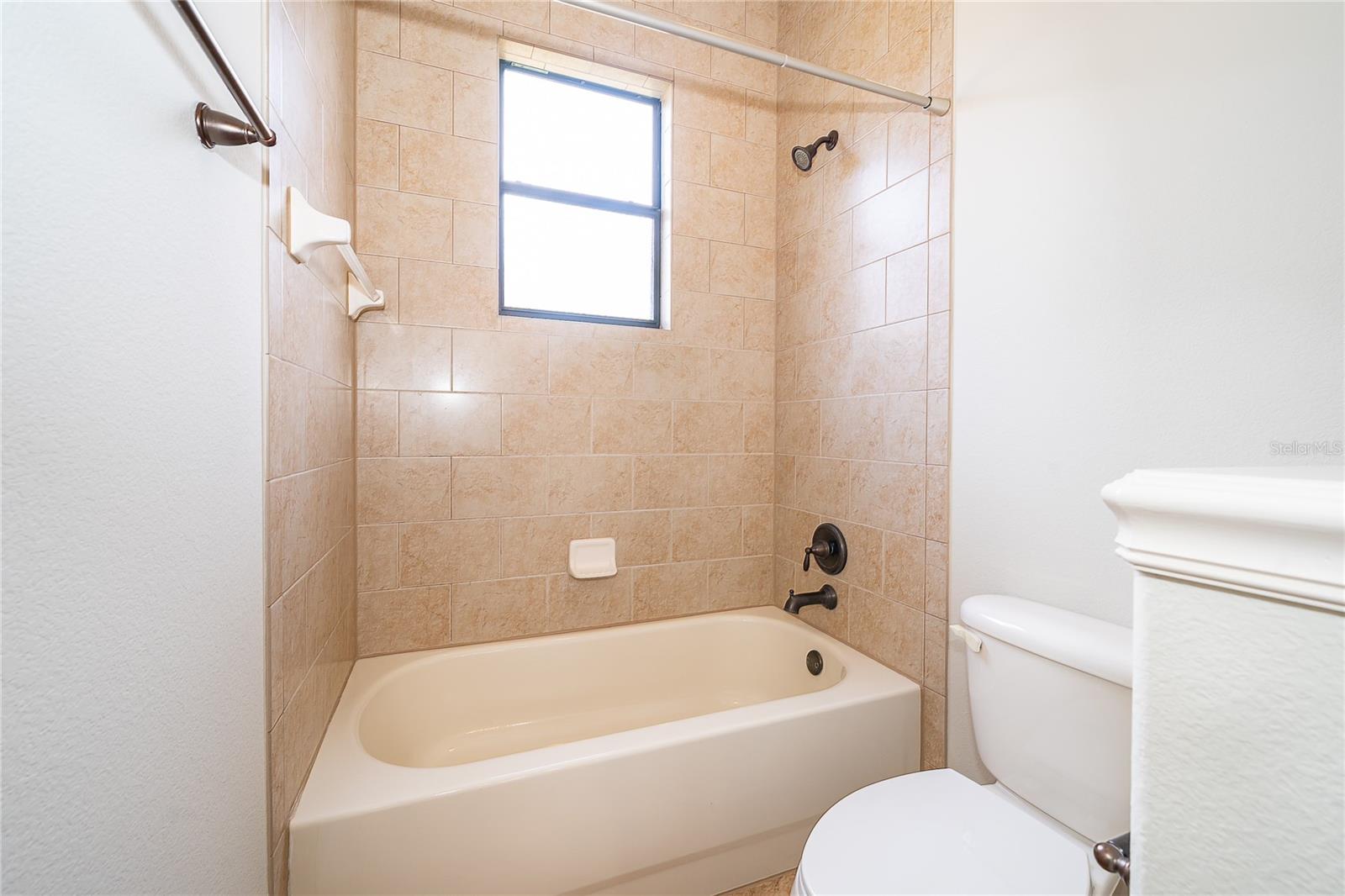 Image 27 of 41 For 7415 Pointe Venezia Drive