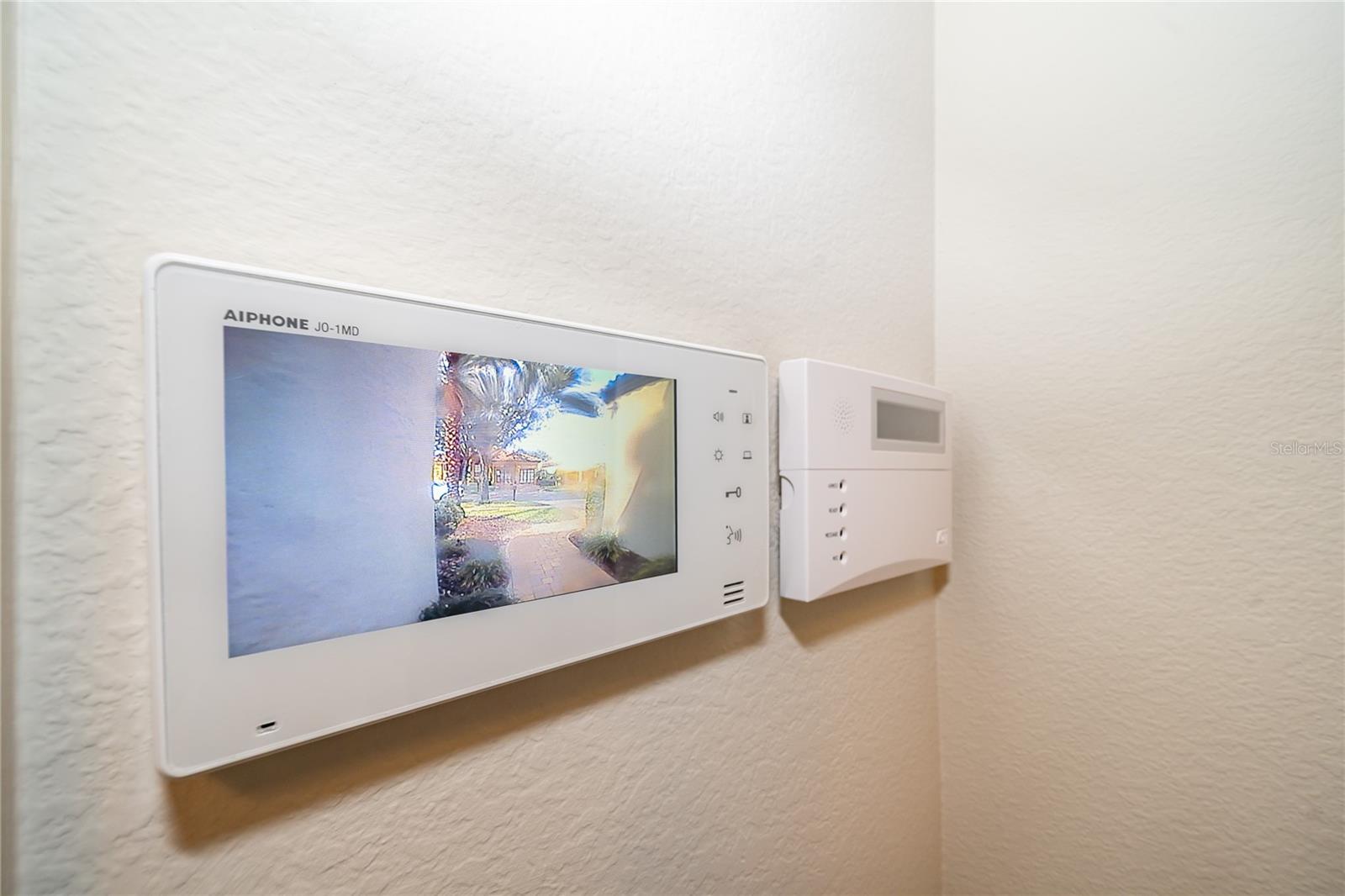 Image 36 of 41 For 7415 Pointe Venezia Drive